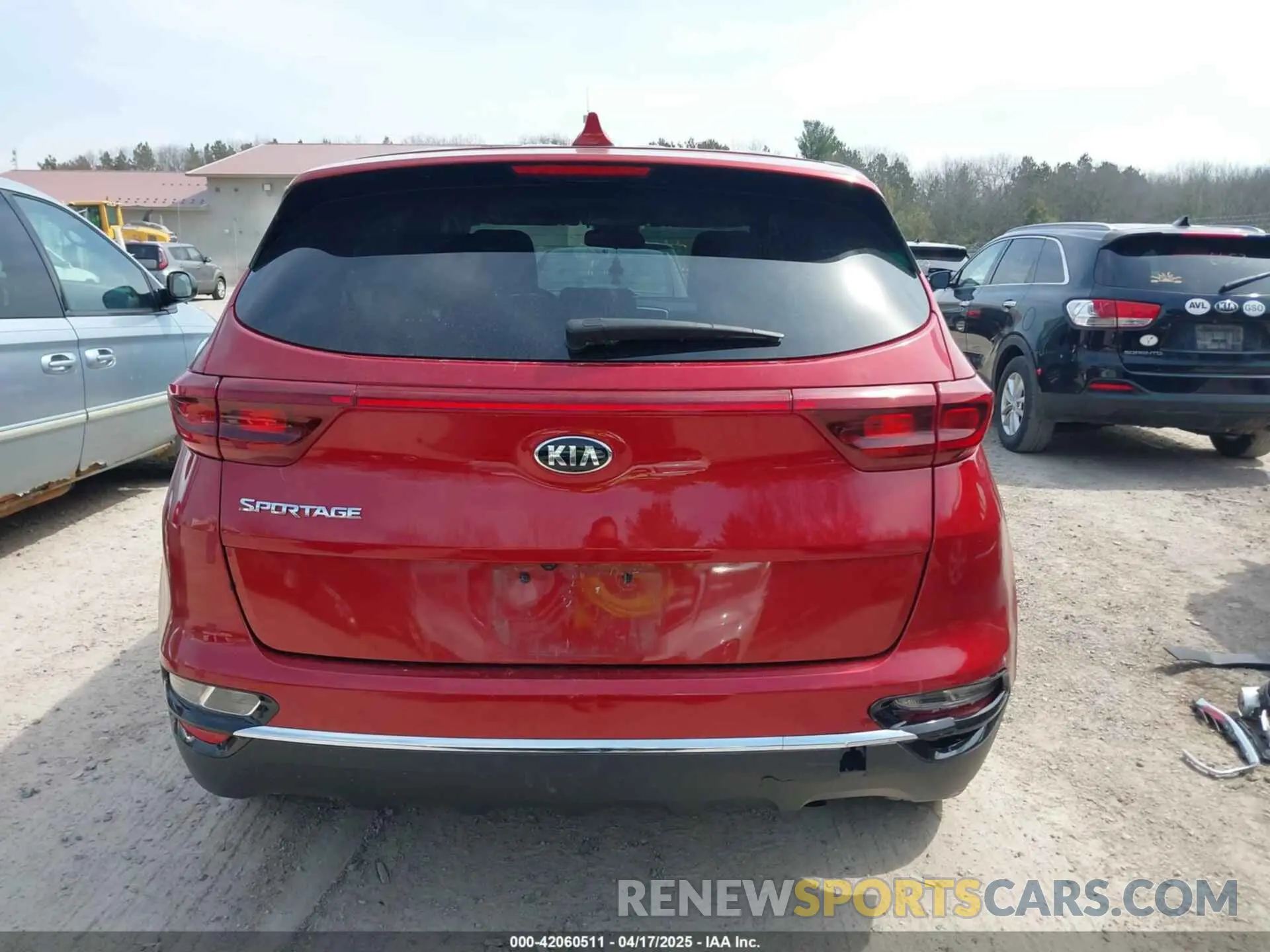 16 Photograph of a damaged car KNDPMCAC3M7901633 KIA SPORTAGE 2021