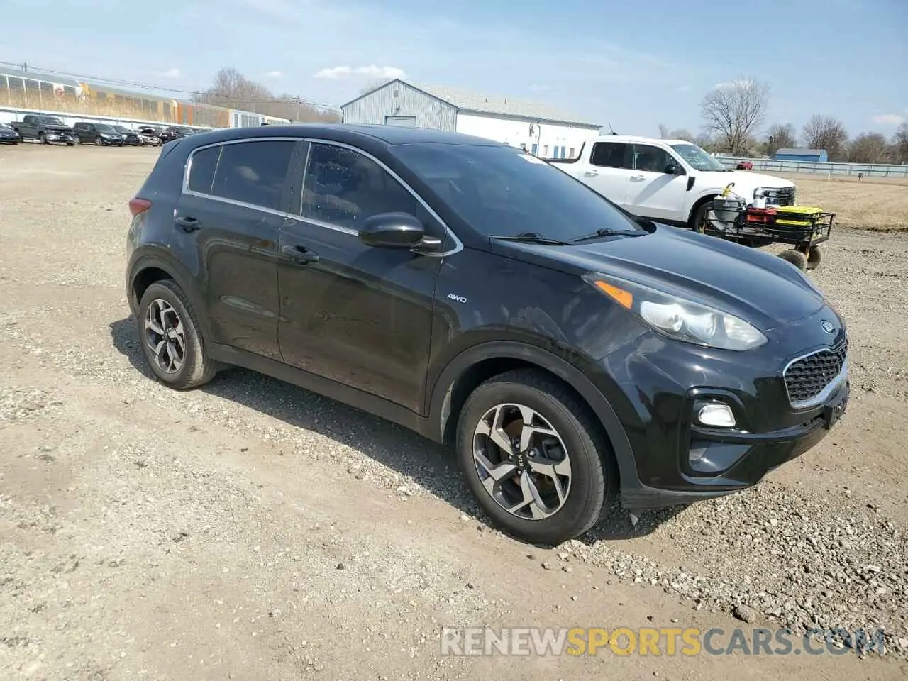 4 Photograph of a damaged car KNDPMCAC3M7914835 KIA SPORTAGE 2021