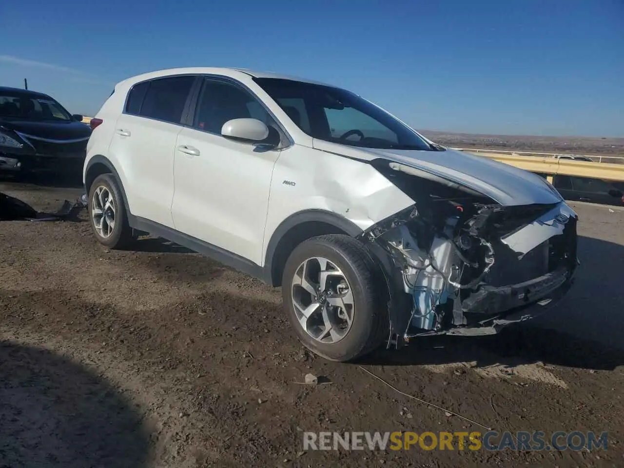 4 Photograph of a damaged car KNDPMCAC3M7925771 KIA SPORTAGE 2021