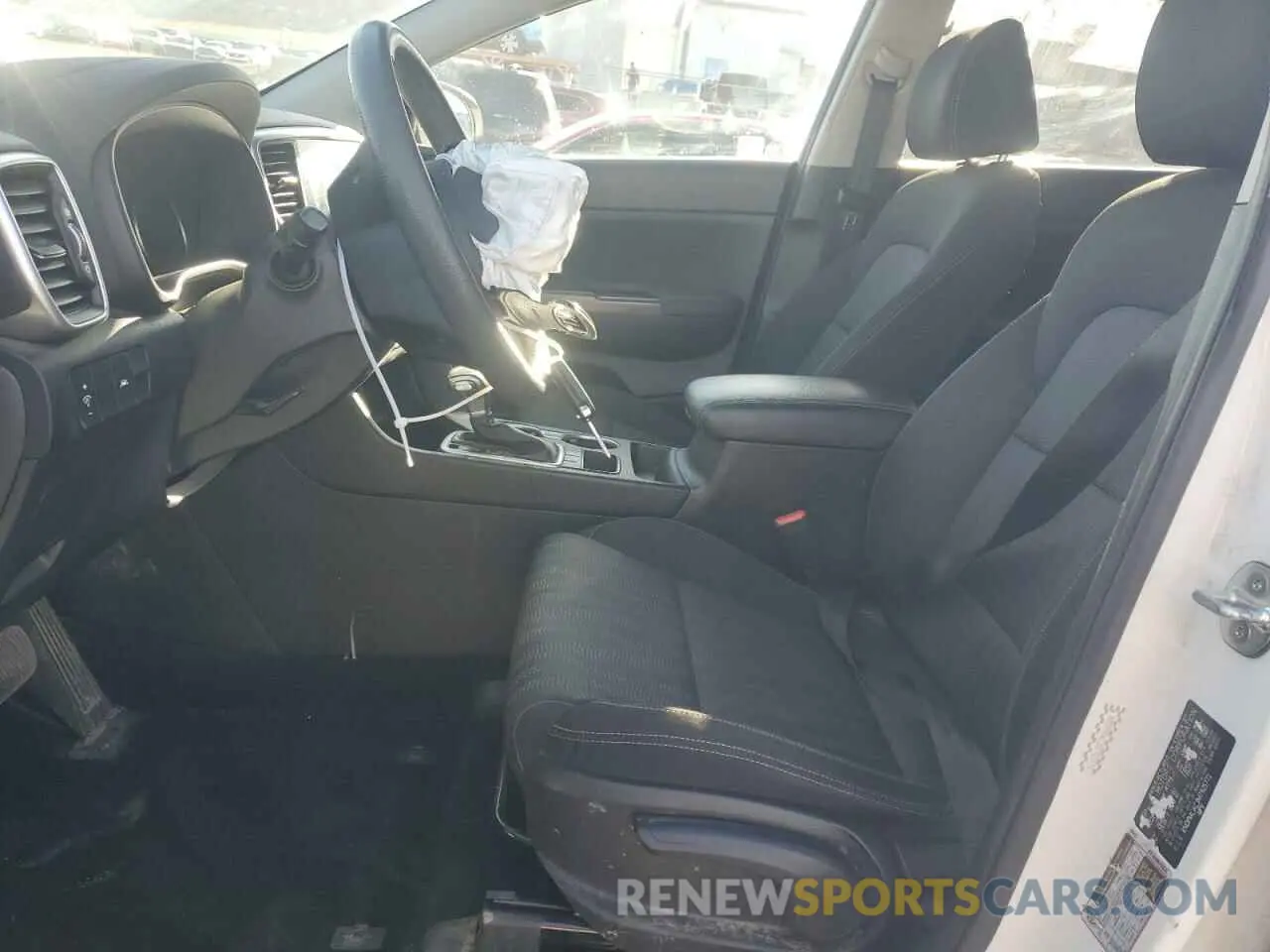 7 Photograph of a damaged car KNDPMCAC3M7925771 KIA SPORTAGE 2021