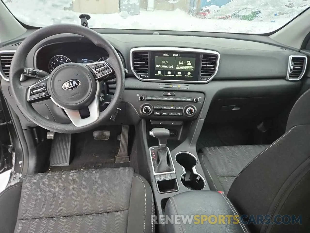 8 Photograph of a damaged car KNDPMCAC4M7879559 KIA SPORTAGE 2021