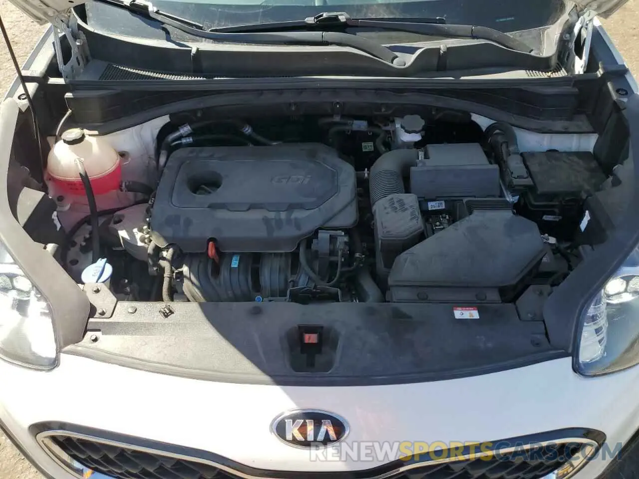 11 Photograph of a damaged car KNDPMCAC4M7931336 KIA SPORTAGE 2021