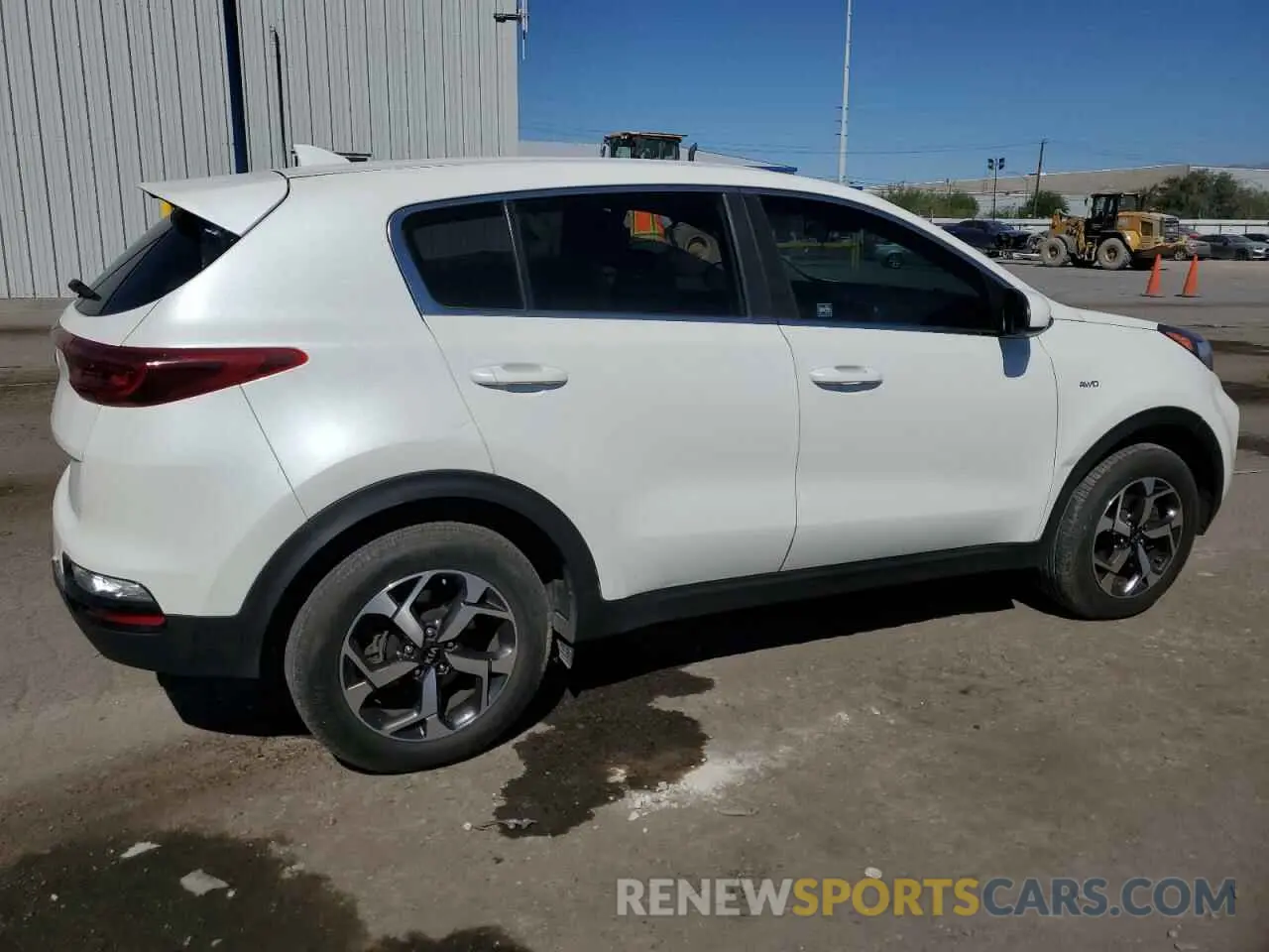 3 Photograph of a damaged car KNDPMCAC4M7931336 KIA SPORTAGE 2021