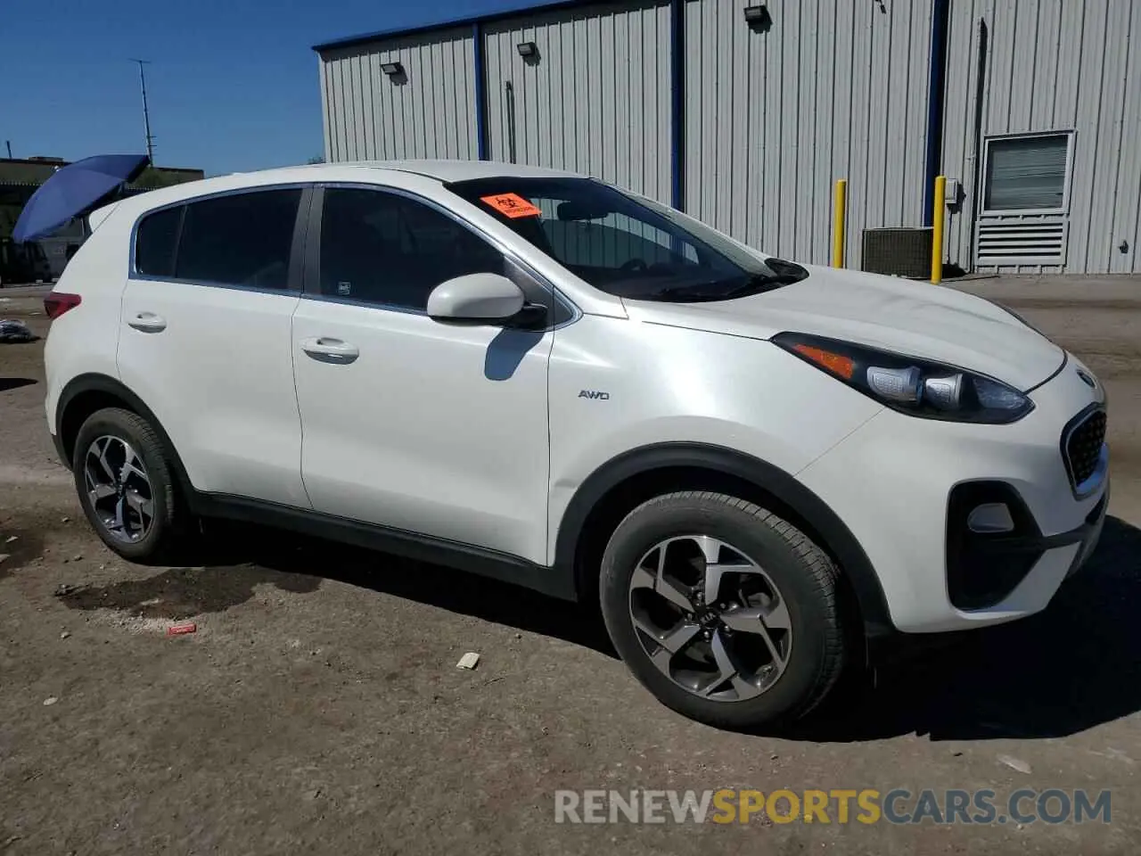 4 Photograph of a damaged car KNDPMCAC4M7931336 KIA SPORTAGE 2021