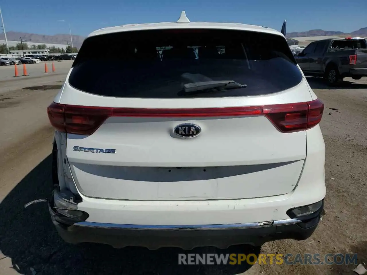 6 Photograph of a damaged car KNDPMCAC4M7931336 KIA SPORTAGE 2021