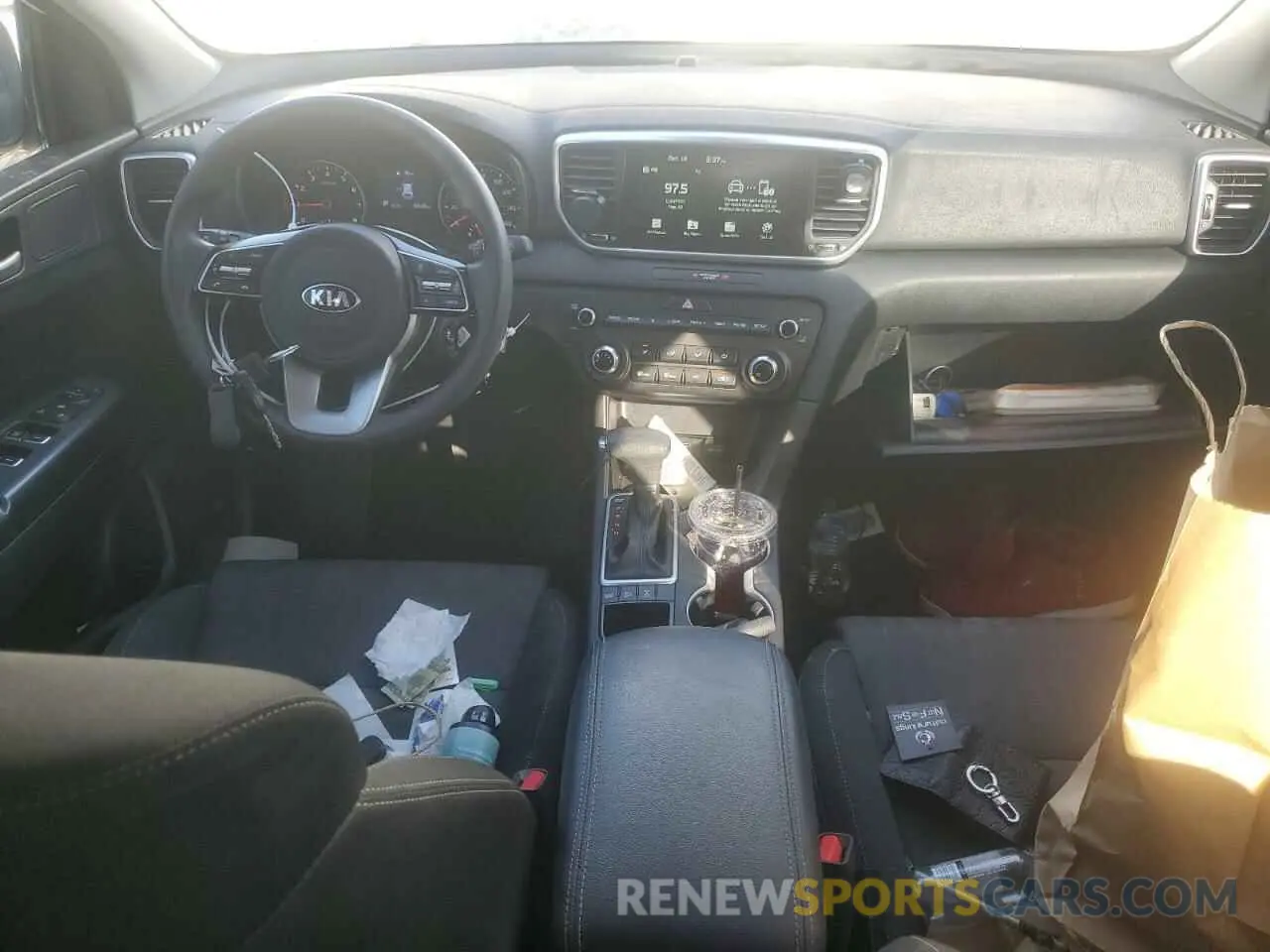 8 Photograph of a damaged car KNDPMCAC4M7931336 KIA SPORTAGE 2021