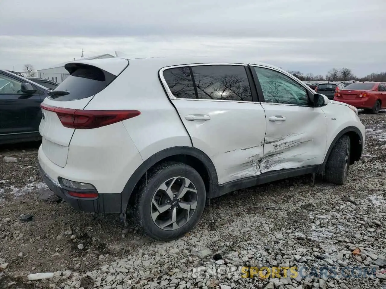 3 Photograph of a damaged car KNDPMCAC4M7934253 KIA SPORTAGE 2021