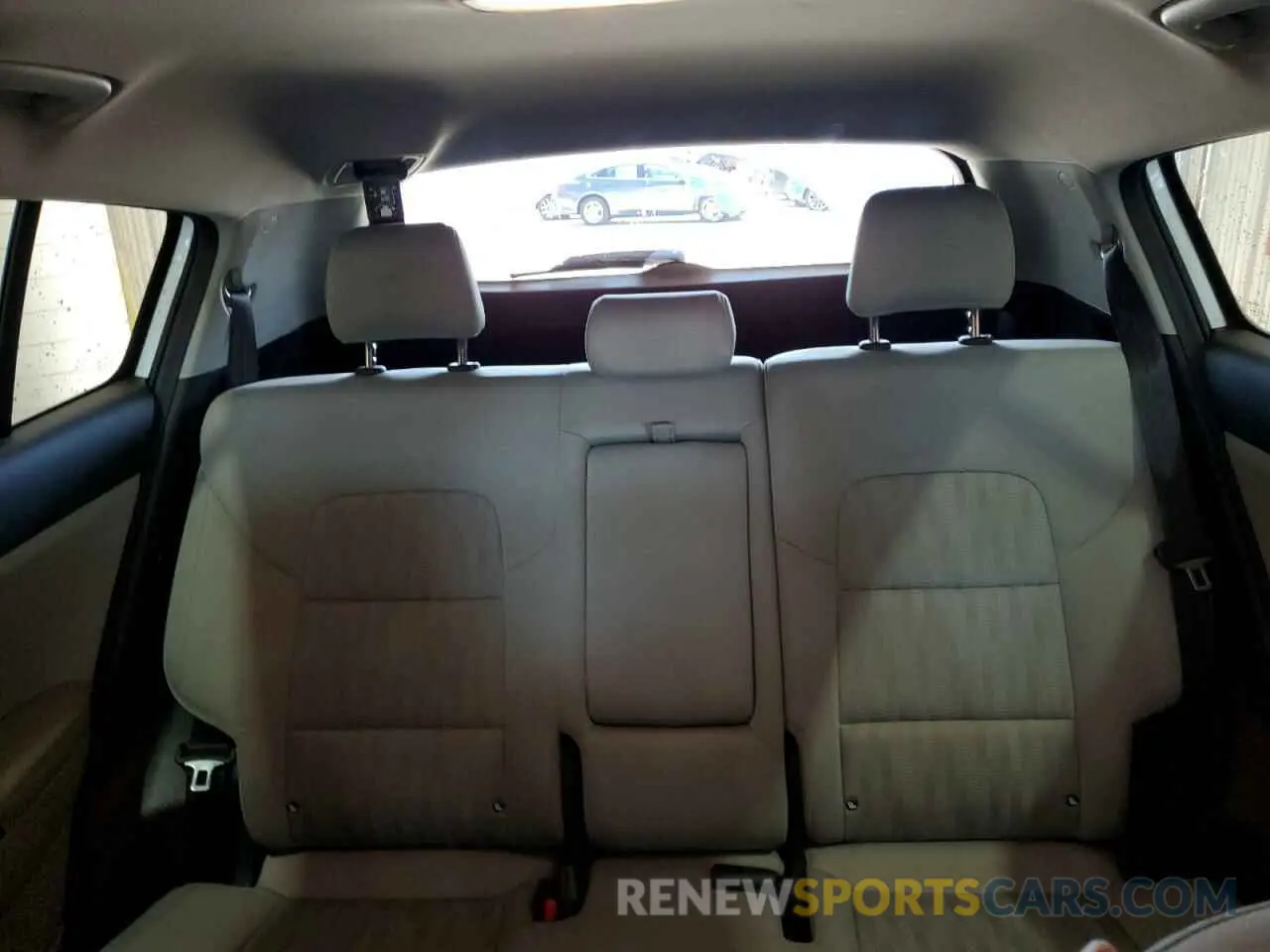 10 Photograph of a damaged car KNDPMCAC5M7862219 KIA SPORTAGE 2021