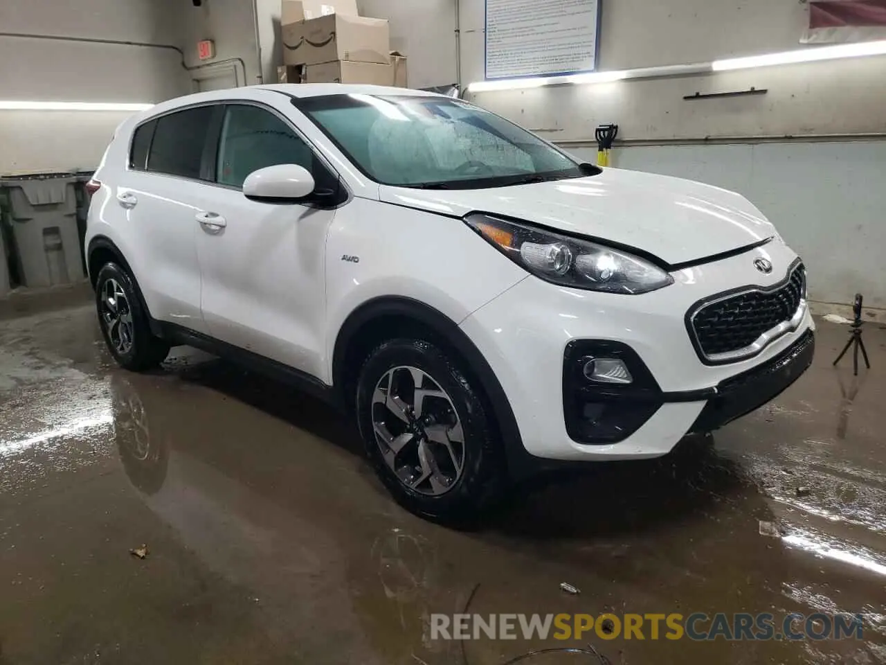 4 Photograph of a damaged car KNDPMCAC6M7864304 KIA SPORTAGE 2021