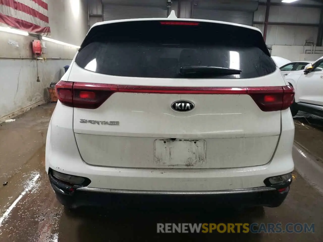 6 Photograph of a damaged car KNDPMCAC6M7864304 KIA SPORTAGE 2021