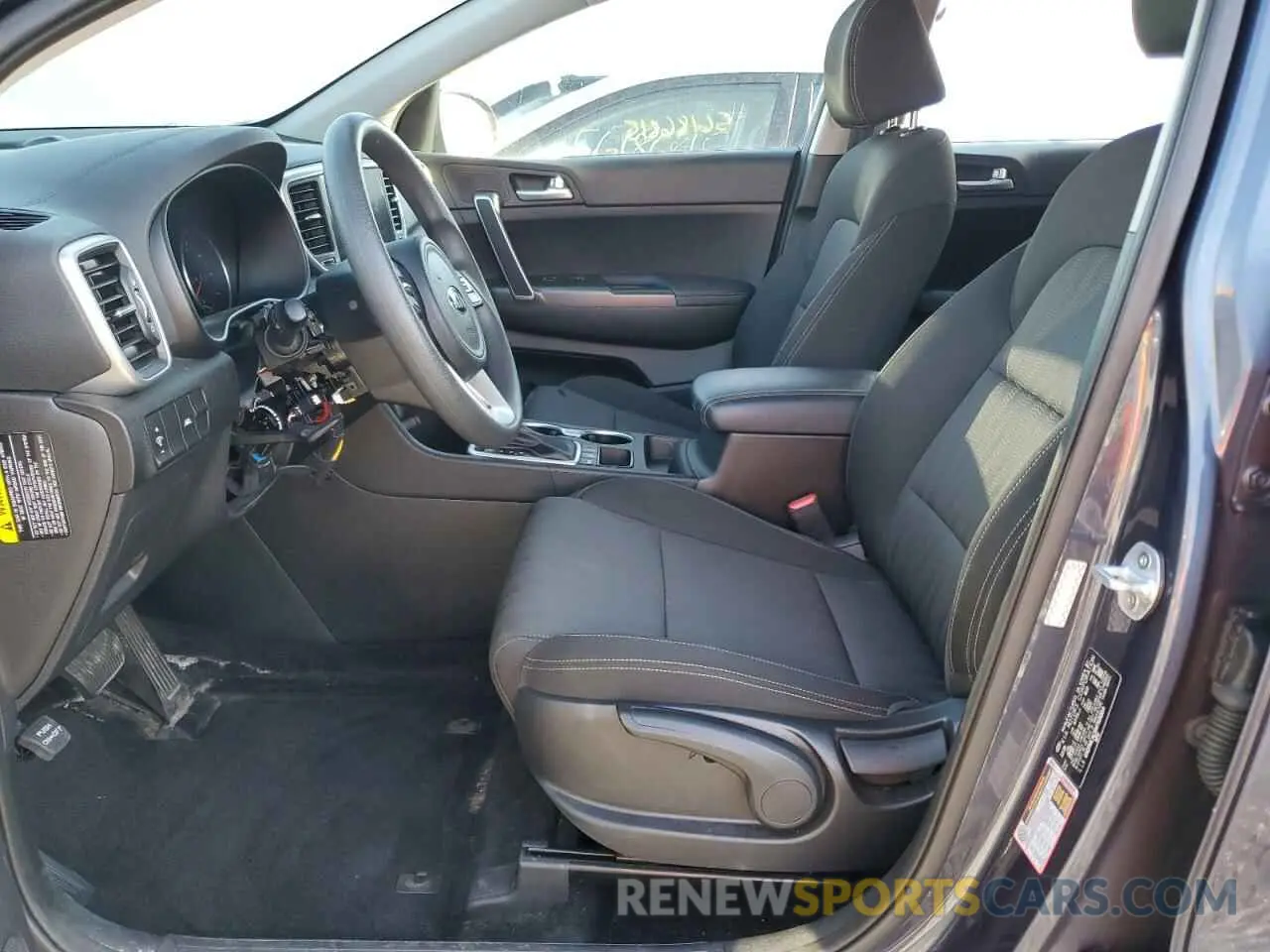 7 Photograph of a damaged car KNDPMCAC6M7920564 KIA SPORTAGE 2021