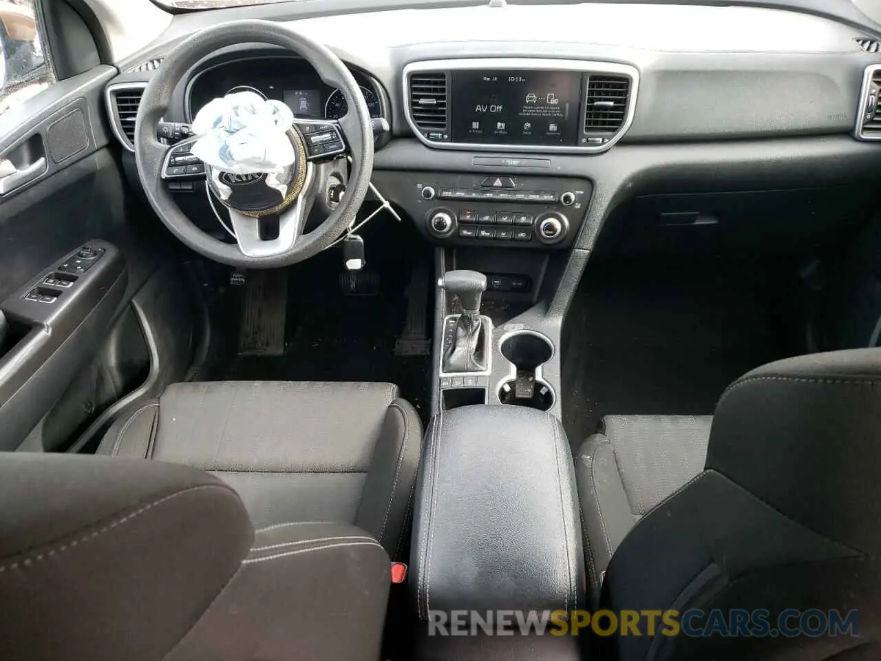 8 Photograph of a damaged car KNDPMCAC6M7924792 KIA SPORTAGE 2021