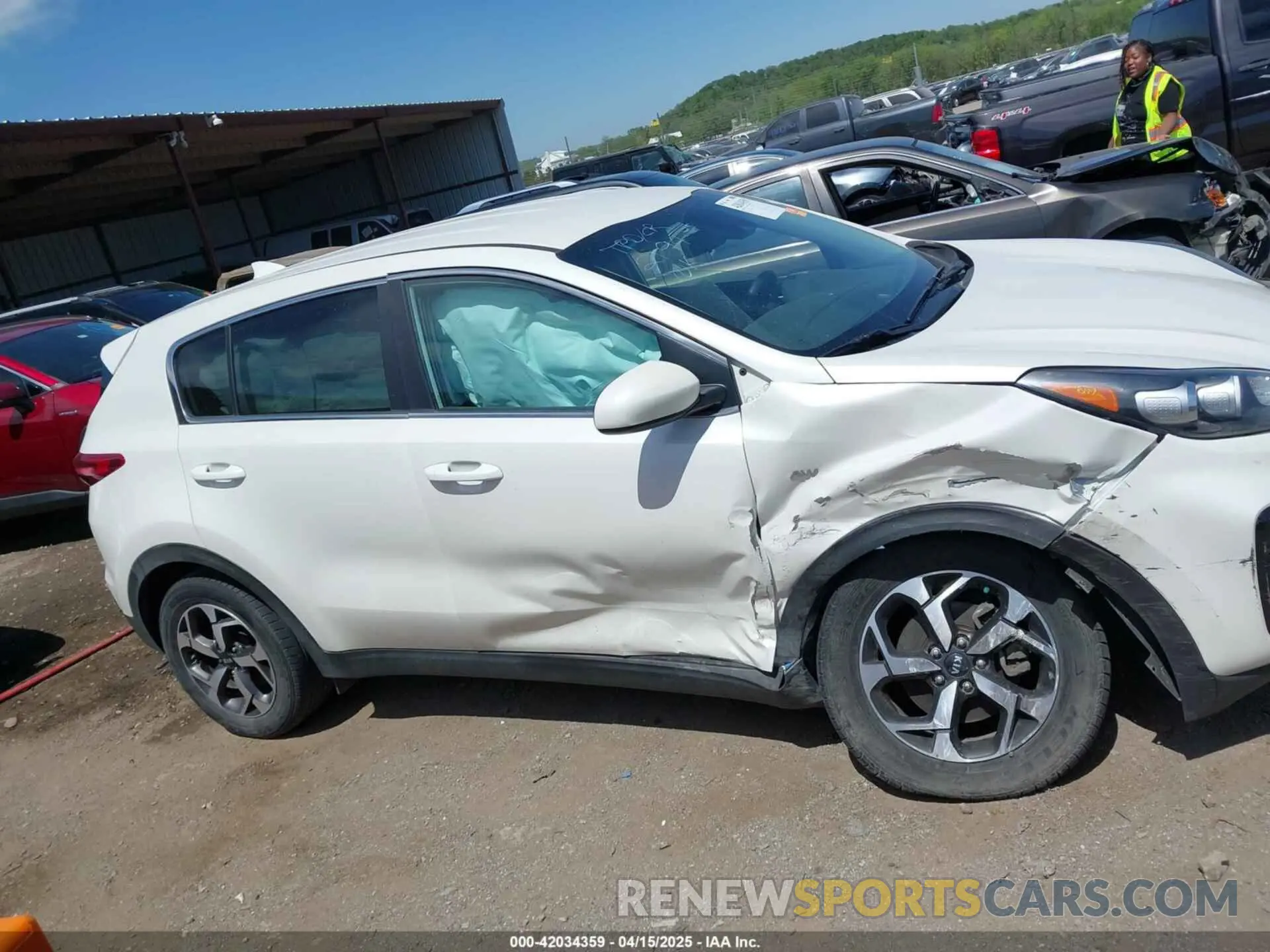 13 Photograph of a damaged car KNDPMCAC6M7932469 KIA SPORTAGE 2021