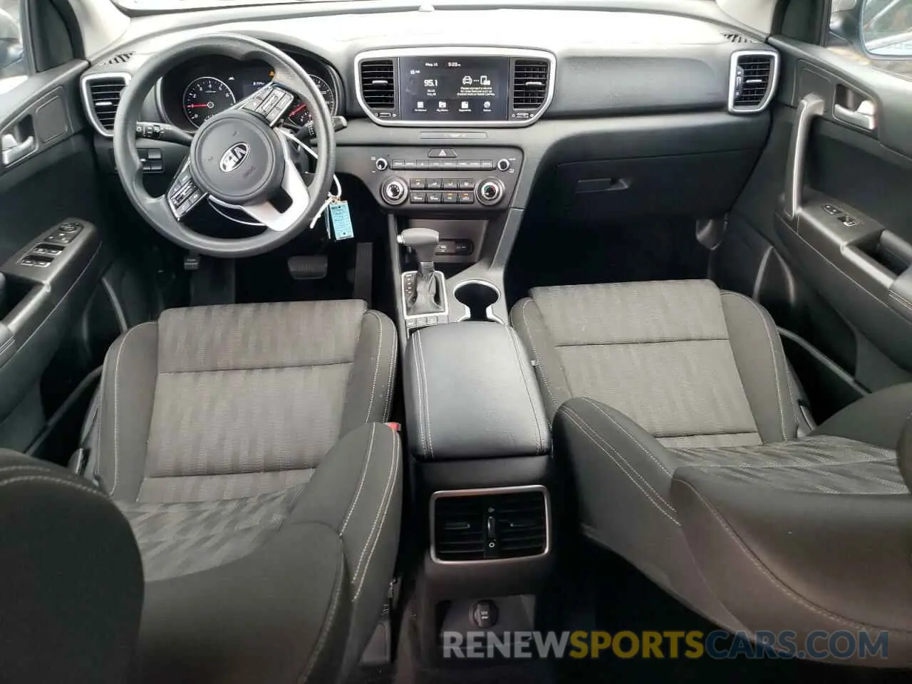 8 Photograph of a damaged car KNDPMCAC6M7933640 KIA SPORTAGE 2021