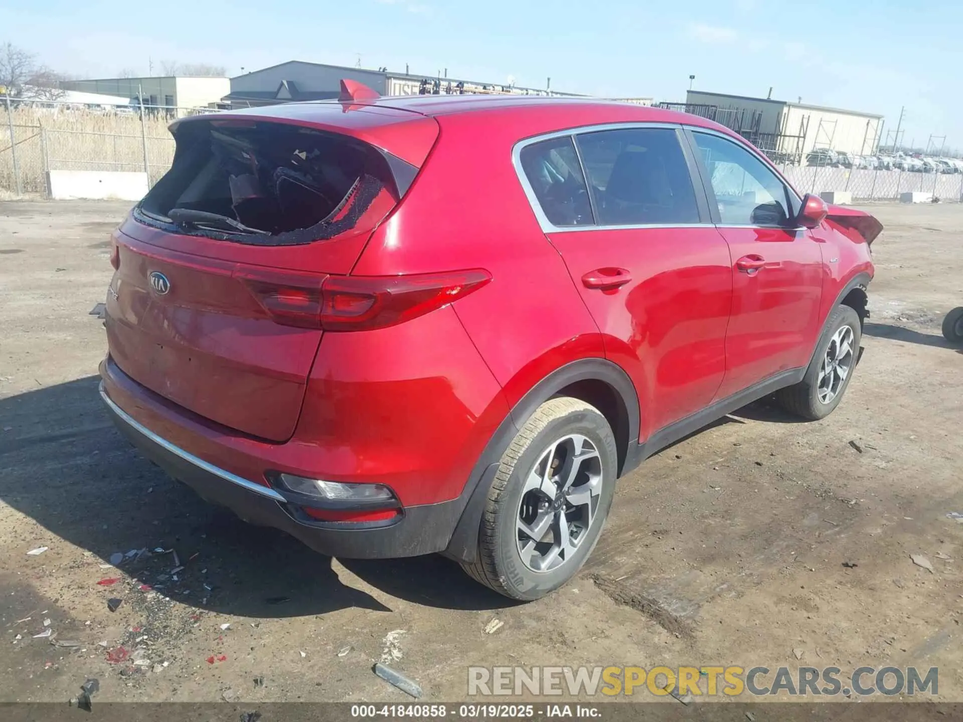 4 Photograph of a damaged car KNDPMCAC6M7939292 KIA SPORTAGE 2021
