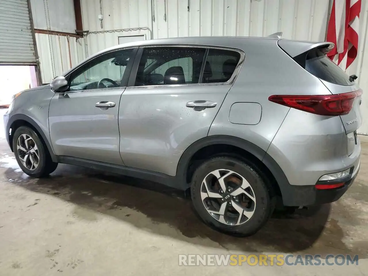 2 Photograph of a damaged car KNDPMCAC7M7880883 KIA SPORTAGE 2021