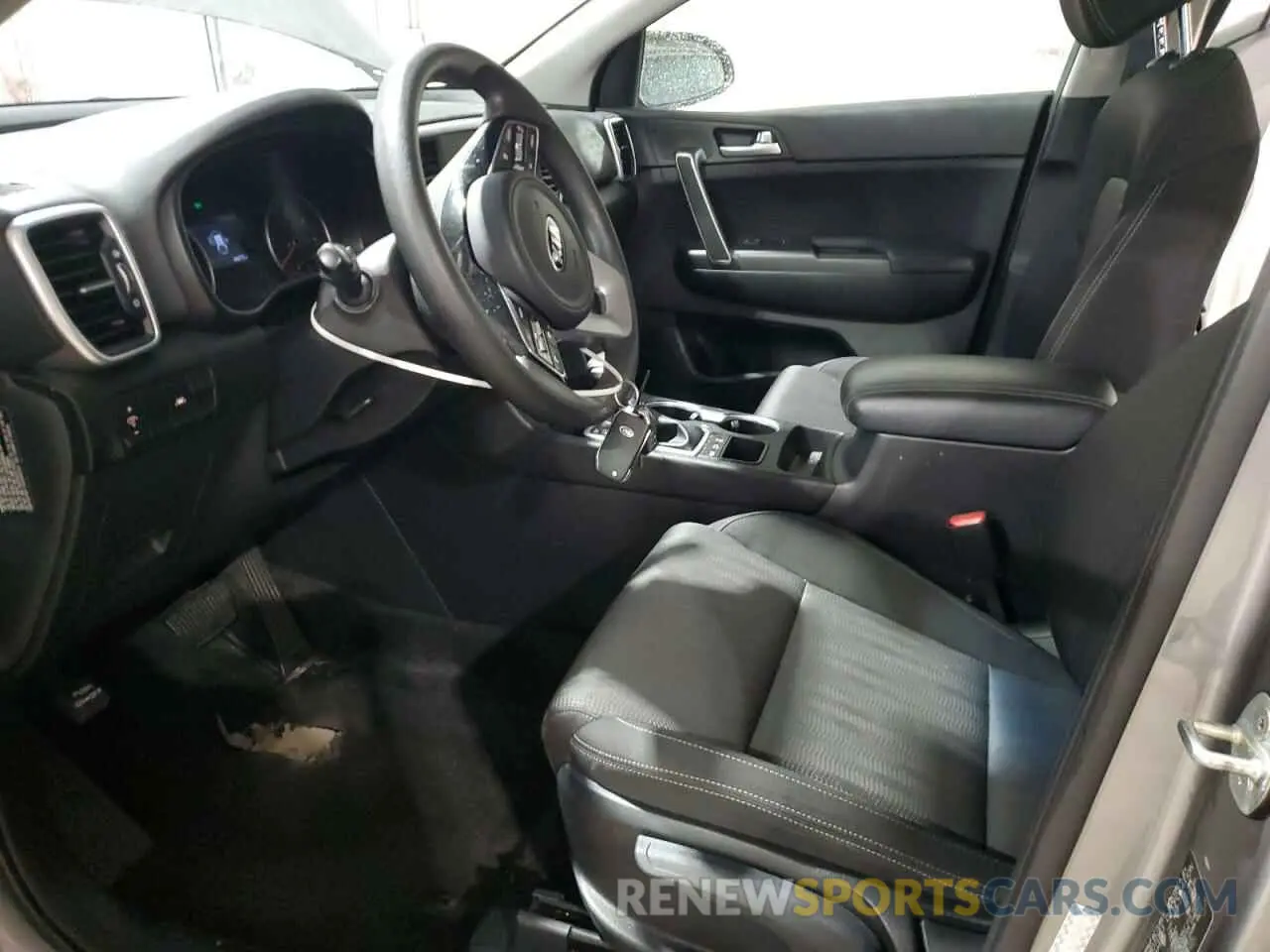 7 Photograph of a damaged car KNDPMCAC7M7880883 KIA SPORTAGE 2021