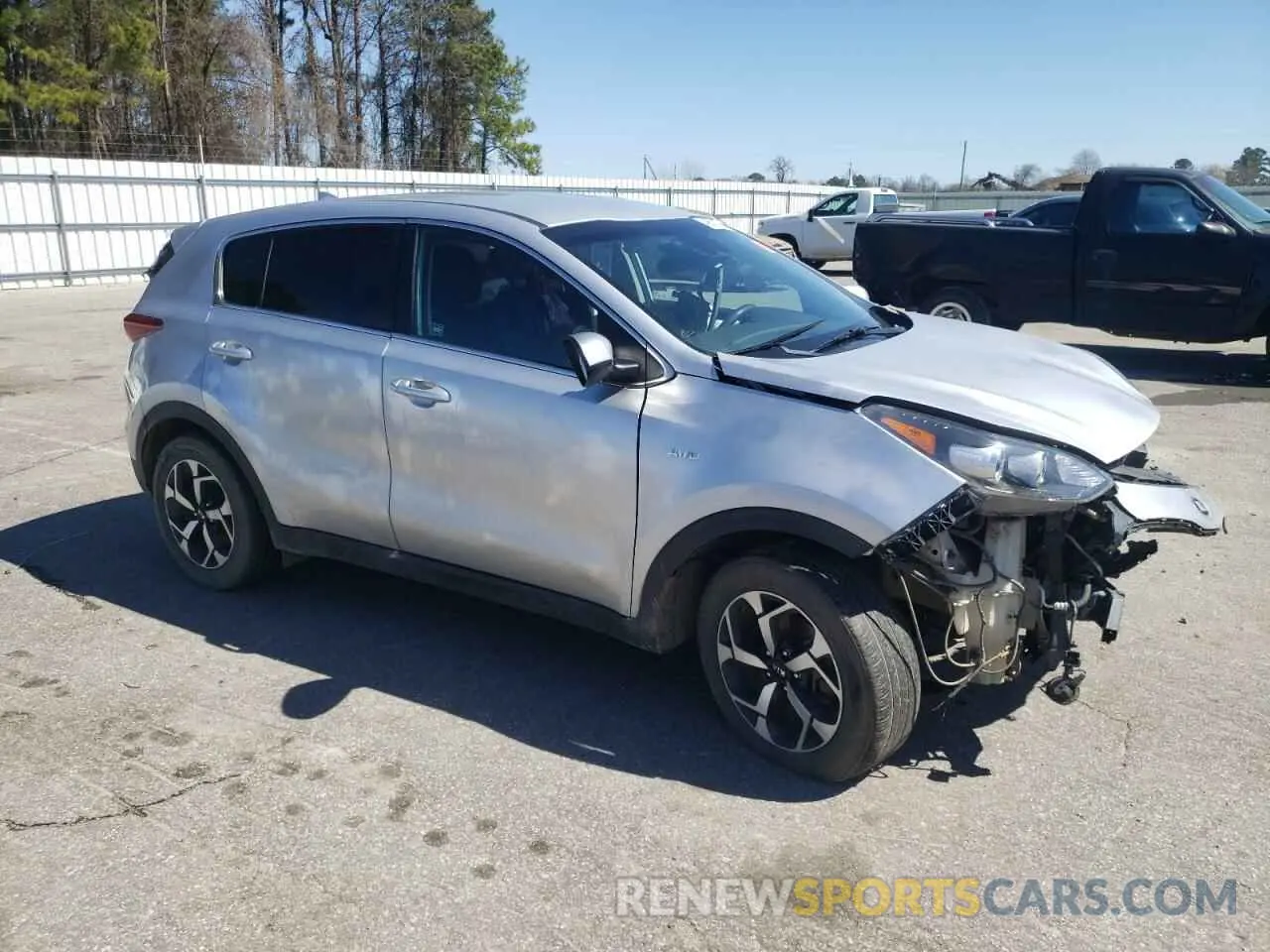 4 Photograph of a damaged car KNDPMCAC7M7900808 KIA SPORTAGE 2021