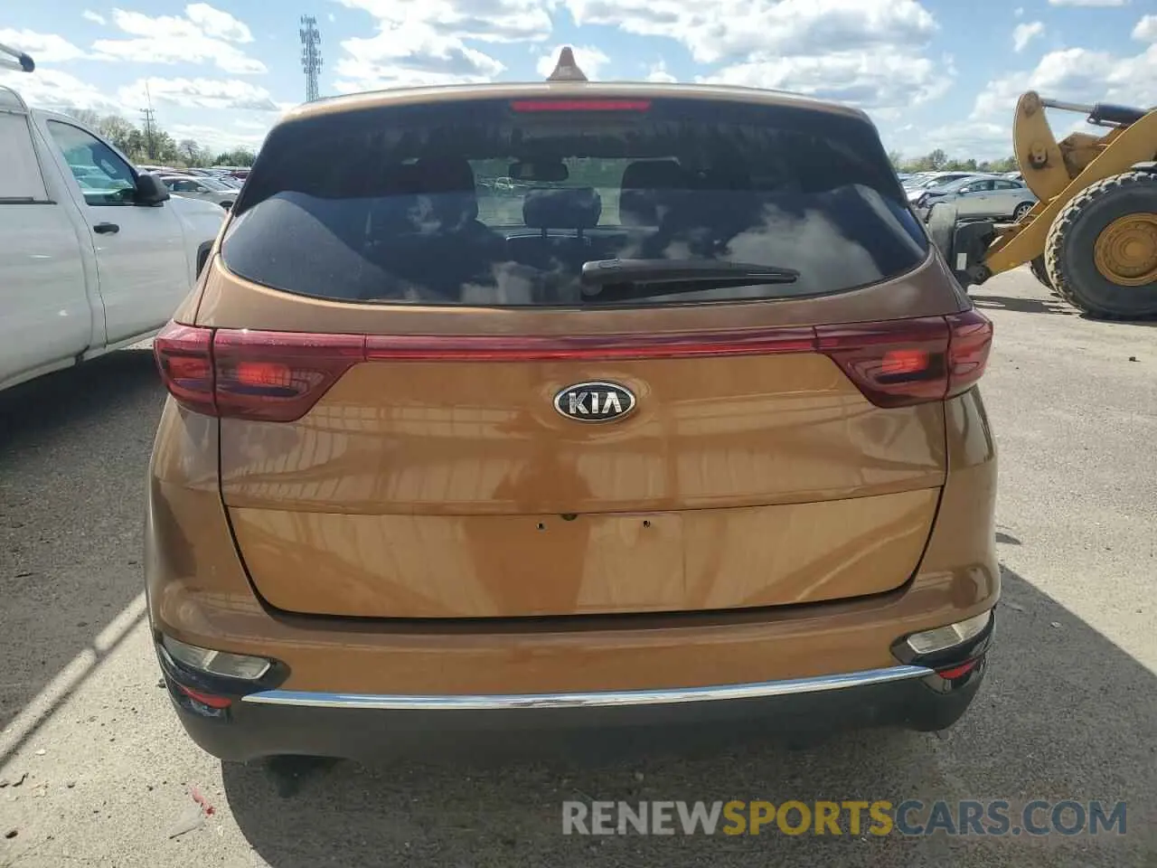 6 Photograph of a damaged car KNDPMCAC7M7924445 KIA SPORTAGE 2021