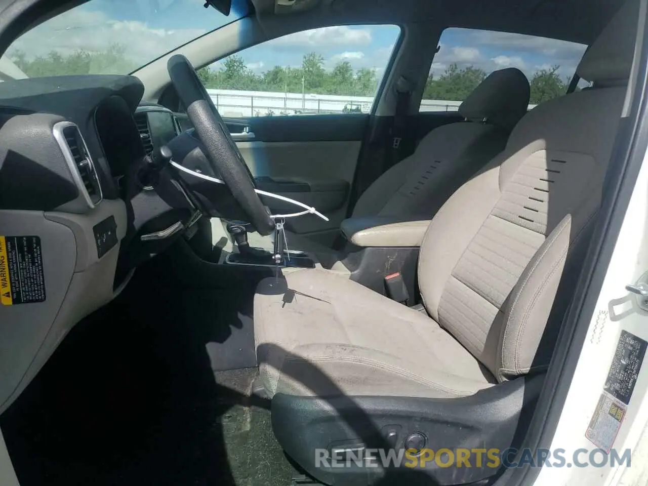 7 Photograph of a damaged car KNDPMCAC7M7934179 KIA SPORTAGE 2021