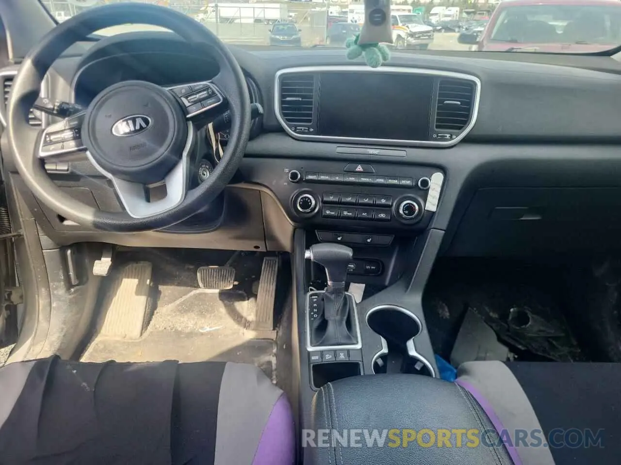 8 Photograph of a damaged car KNDPMCAC7M7936272 KIA SPORTAGE 2021
