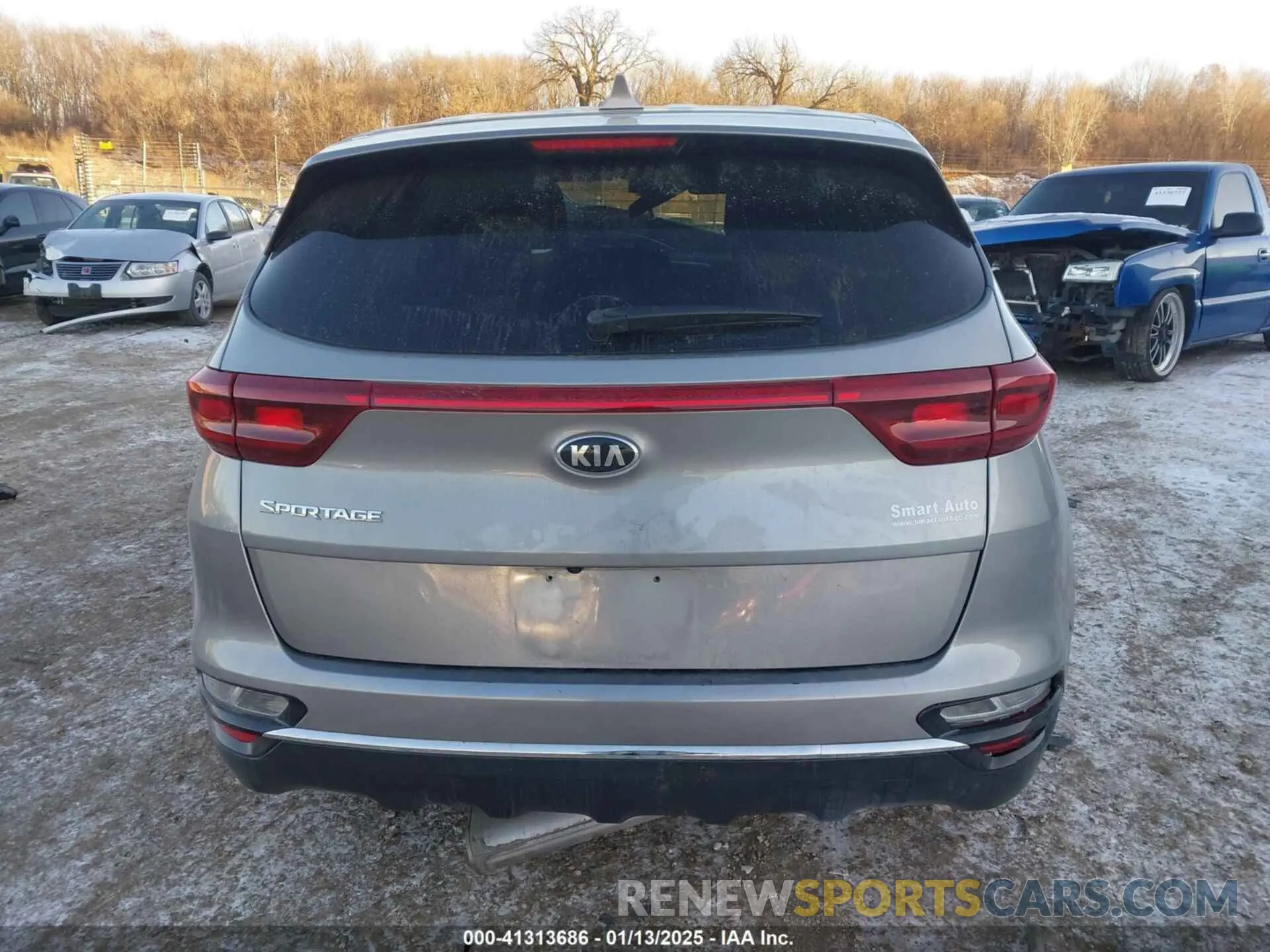 17 Photograph of a damaged car KNDPMCAC7M7942234 KIA SPORTAGE 2021