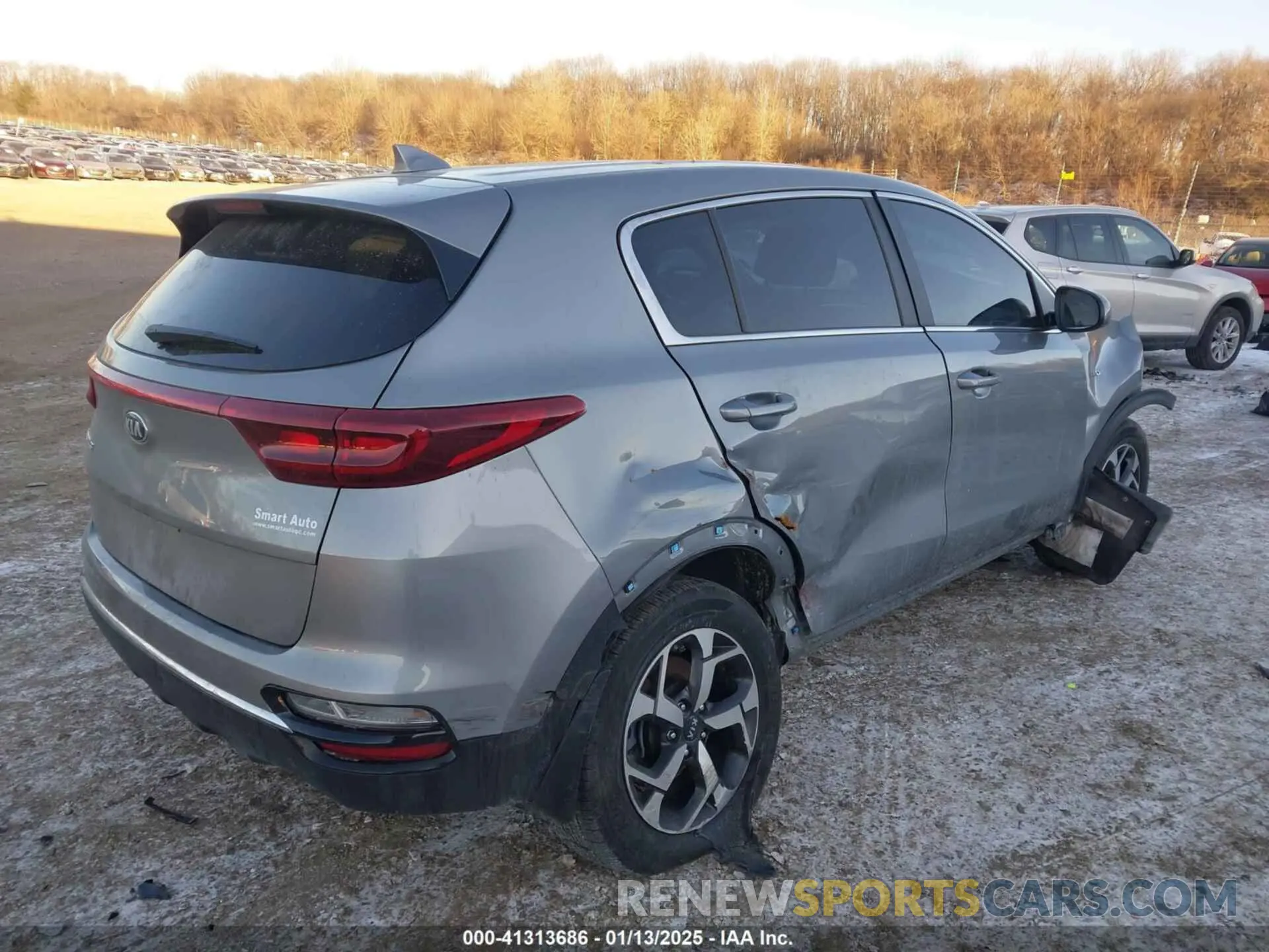 4 Photograph of a damaged car KNDPMCAC7M7942234 KIA SPORTAGE 2021