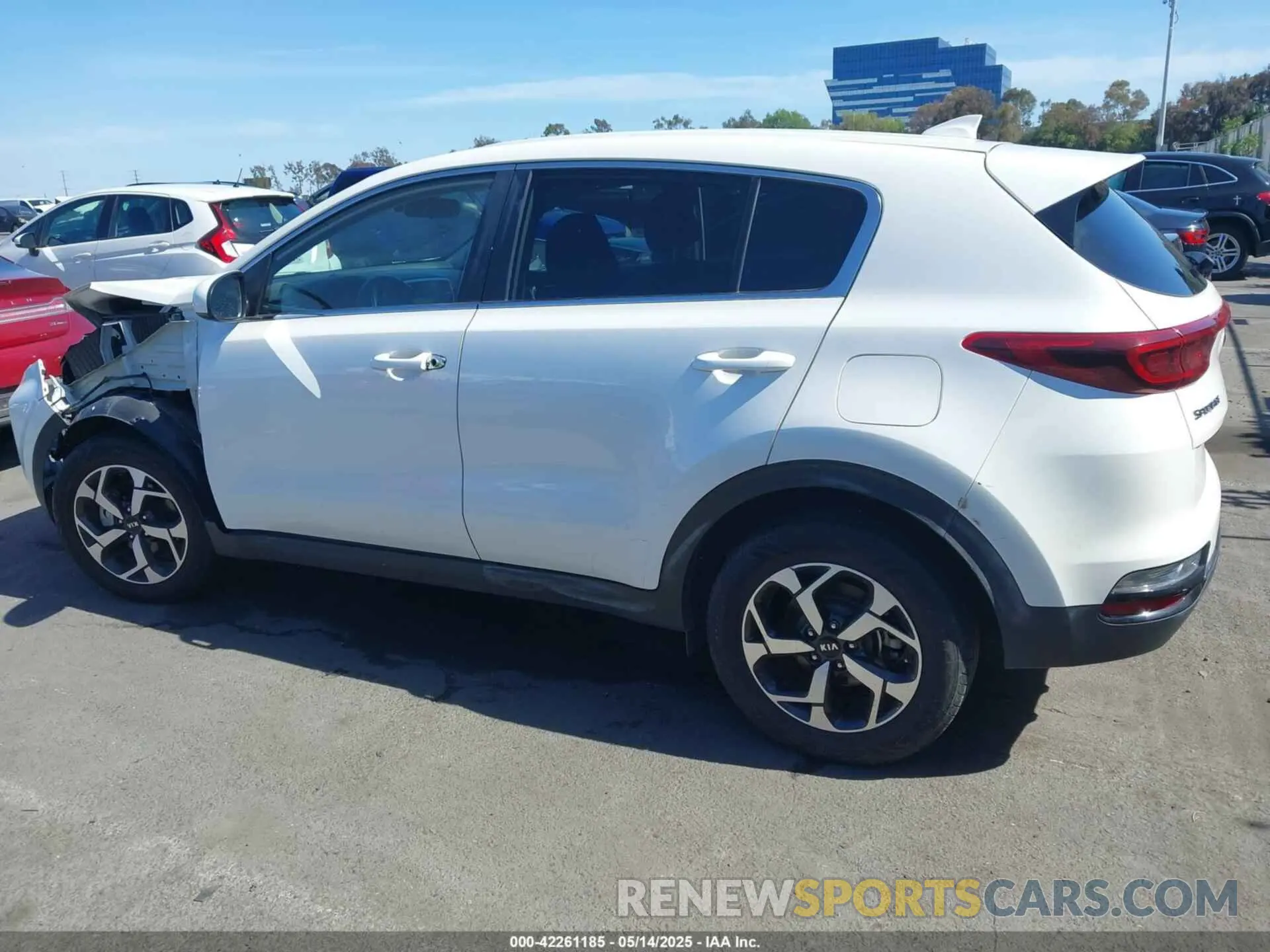 15 Photograph of a damaged car KNDPMCAC8M7914622 KIA SPORTAGE 2021