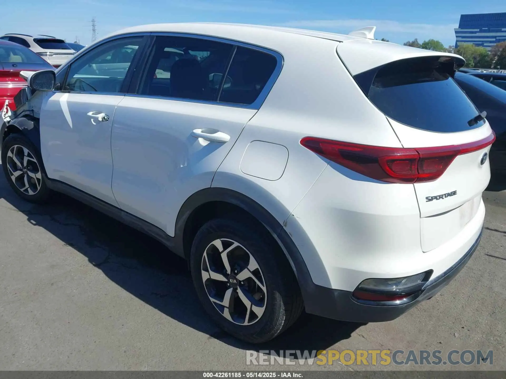 3 Photograph of a damaged car KNDPMCAC8M7914622 KIA SPORTAGE 2021