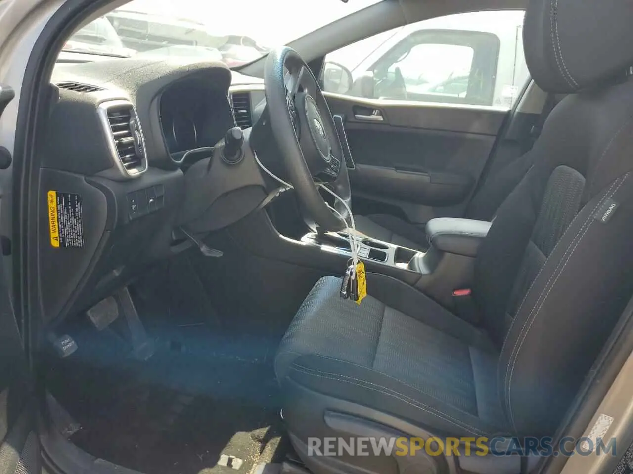 7 Photograph of a damaged car KNDPMCAC8M7926964 KIA SPORTAGE 2021