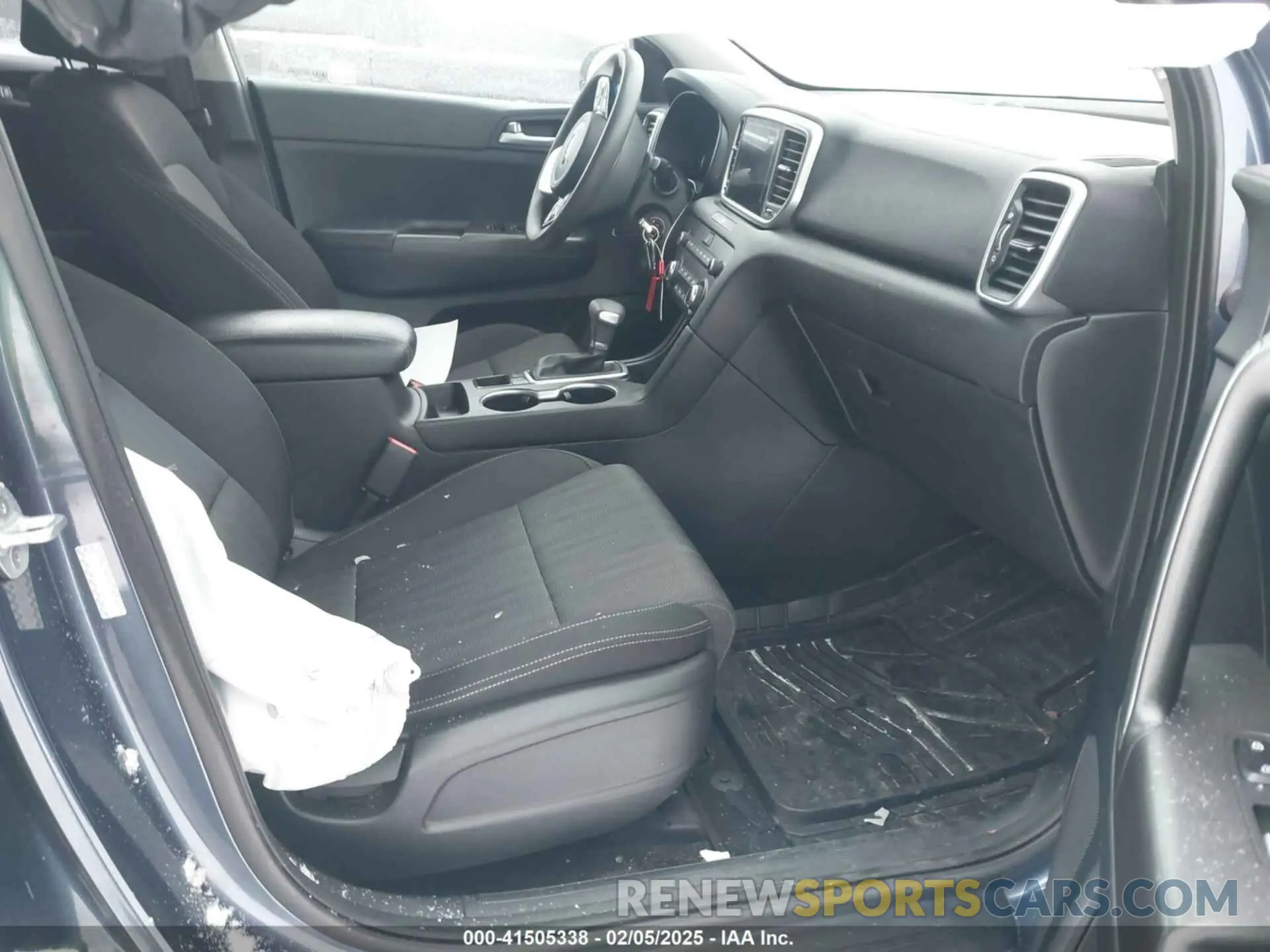 5 Photograph of a damaged car KNDPMCAC9M7843267 KIA SPORTAGE 2021