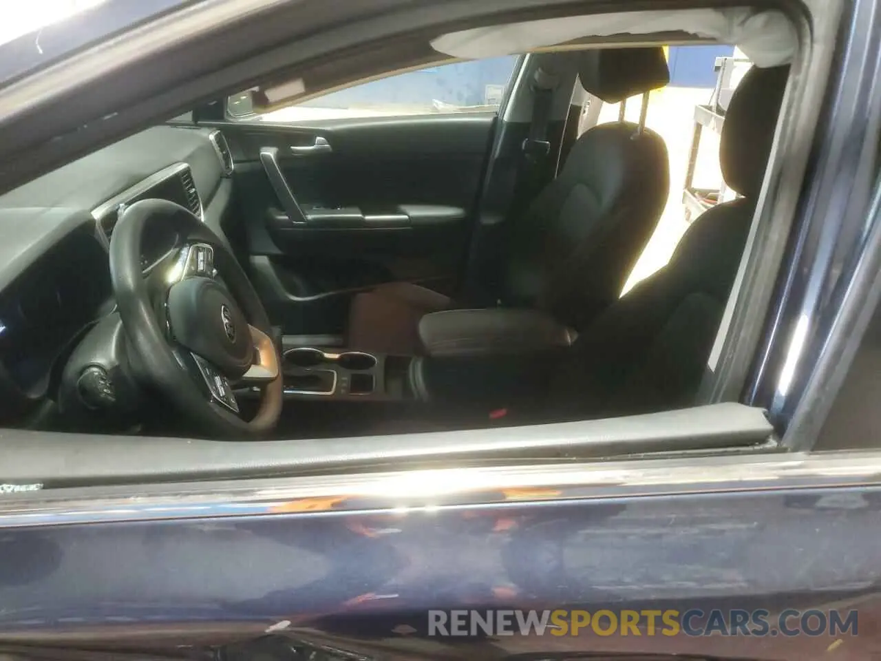 7 Photograph of a damaged car KNDPMCAC9M7882022 KIA SPORTAGE 2021