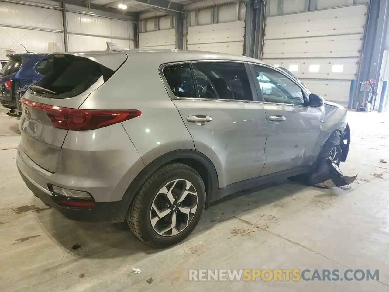 3 Photograph of a damaged car KNDPMCAC9M7885972 KIA SPORTAGE 2021