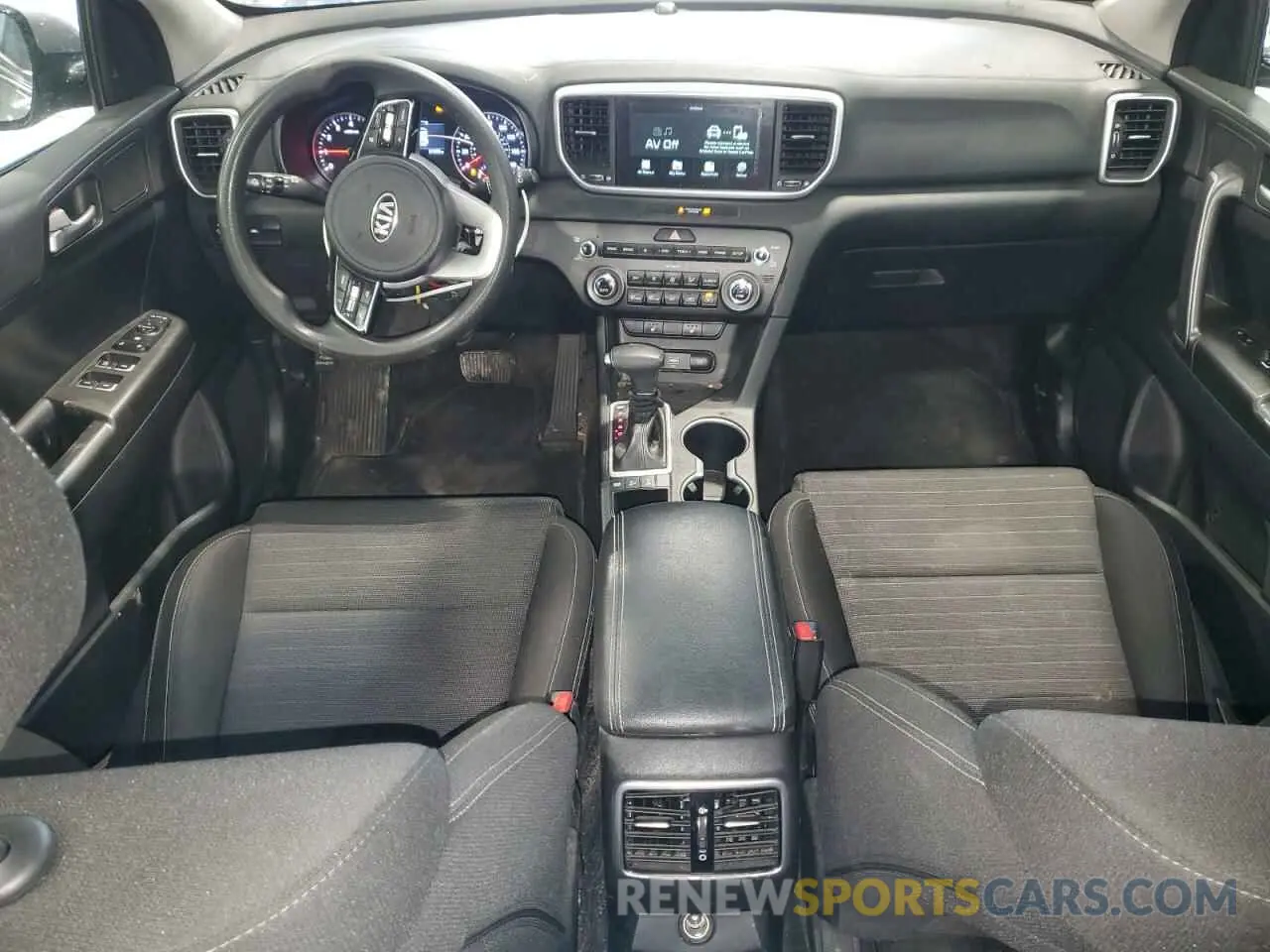 8 Photograph of a damaged car KNDPMCAC9M7885972 KIA SPORTAGE 2021