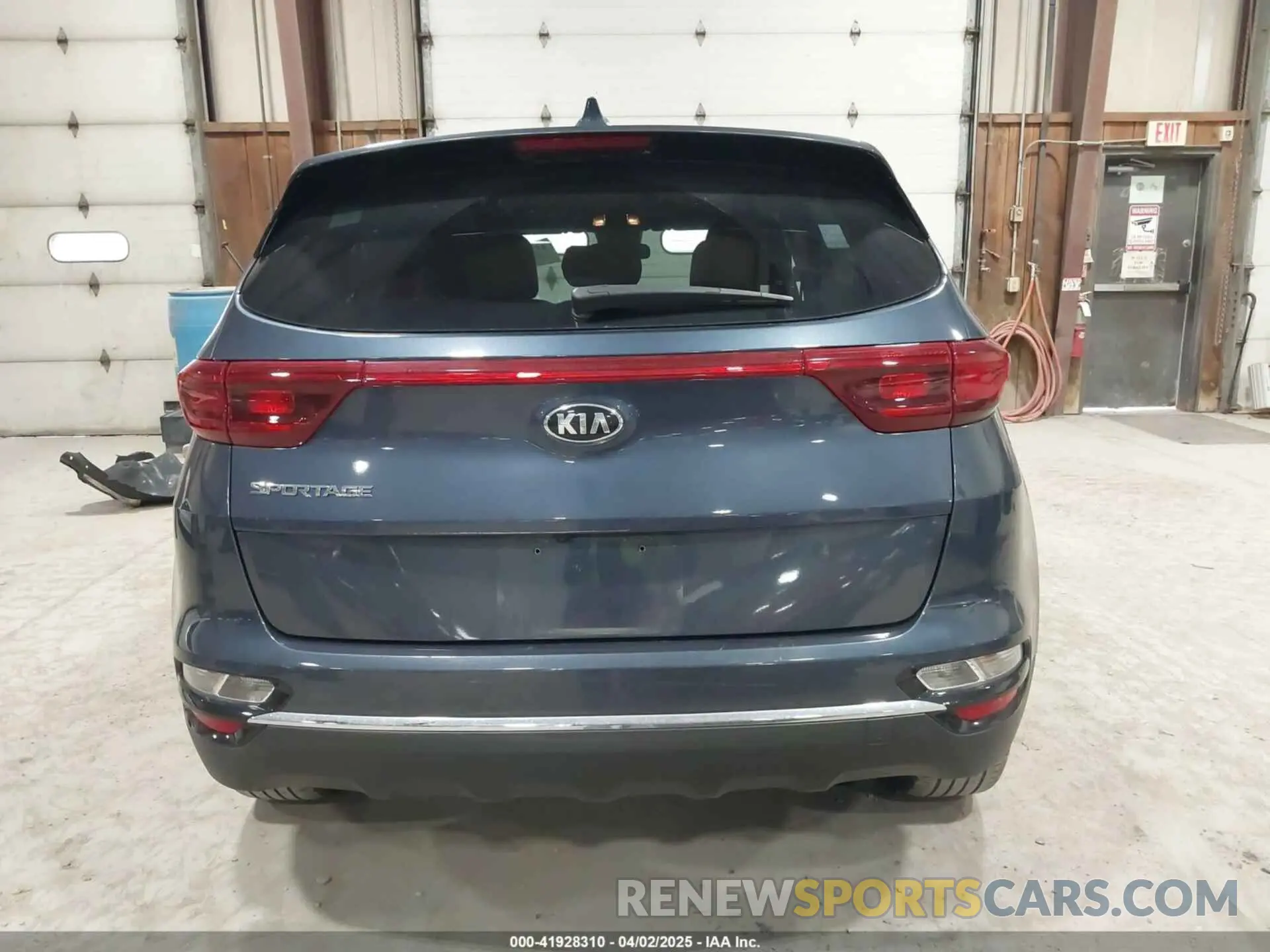 16 Photograph of a damaged car KNDPMCAC9M7886927 KIA SPORTAGE 2021