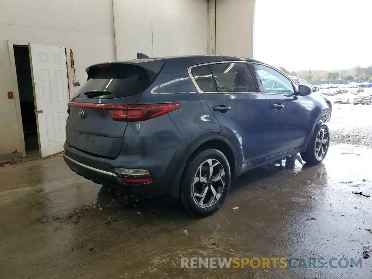 3 Photograph of a damaged car KNDPMCAC9M7901720 KIA SPORTAGE 2021