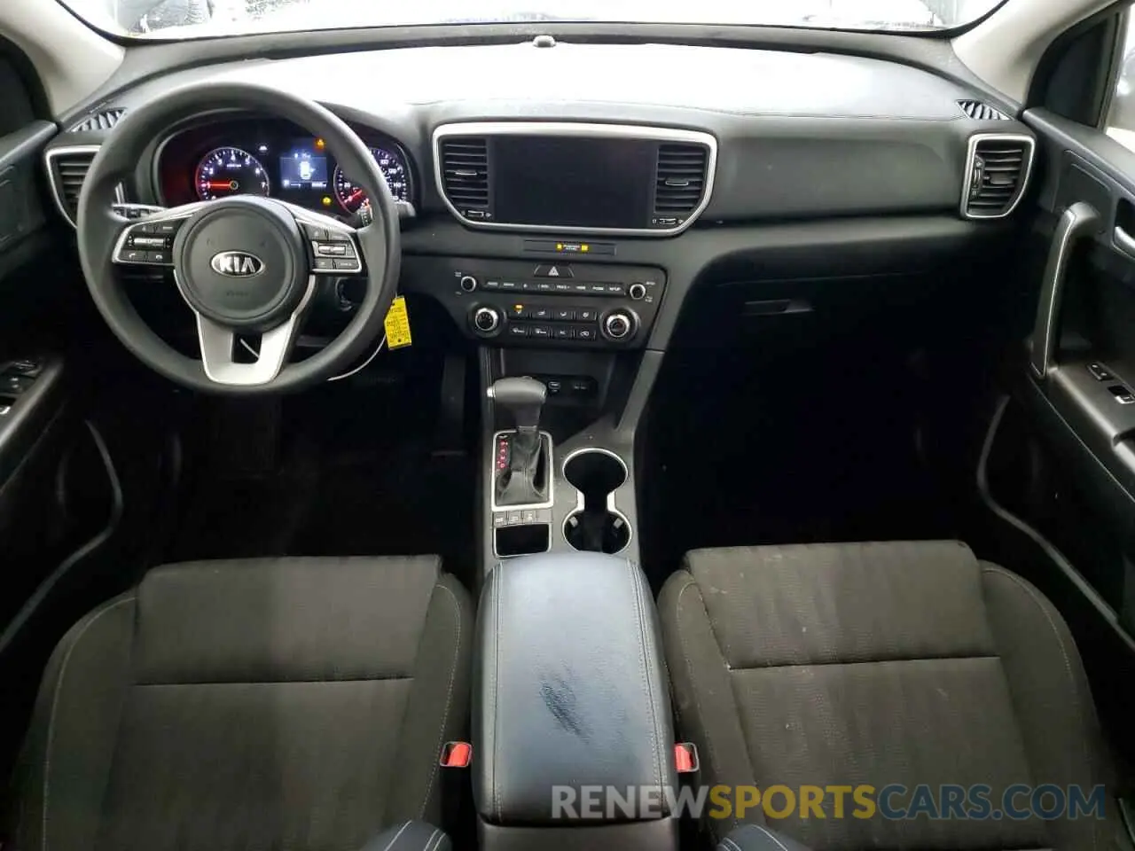 8 Photograph of a damaged car KNDPMCAC9M7901720 KIA SPORTAGE 2021
