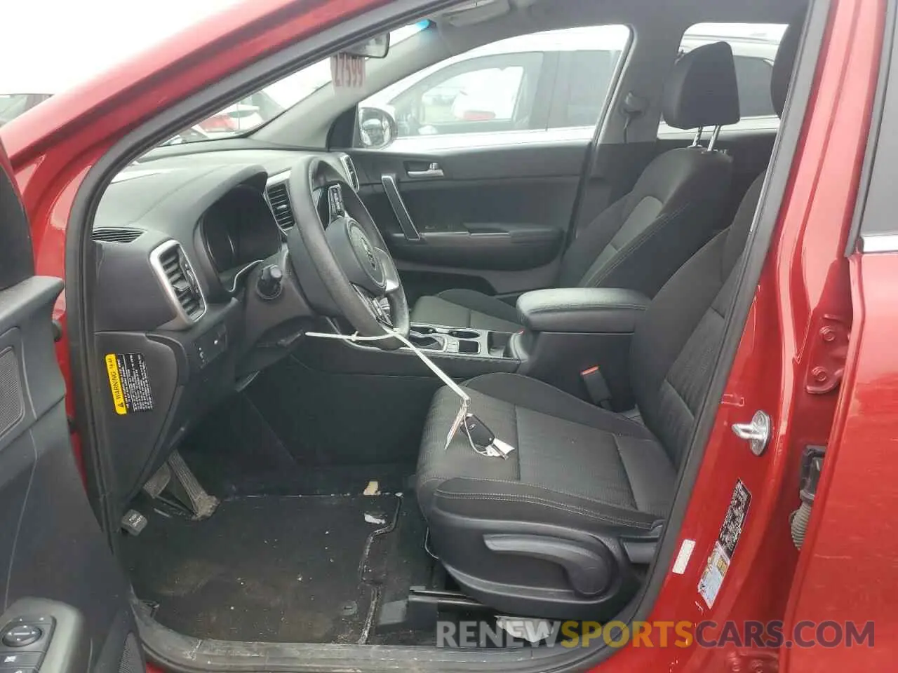 7 Photograph of a damaged car KNDPMCAC9M7933504 KIA SPORTAGE 2021