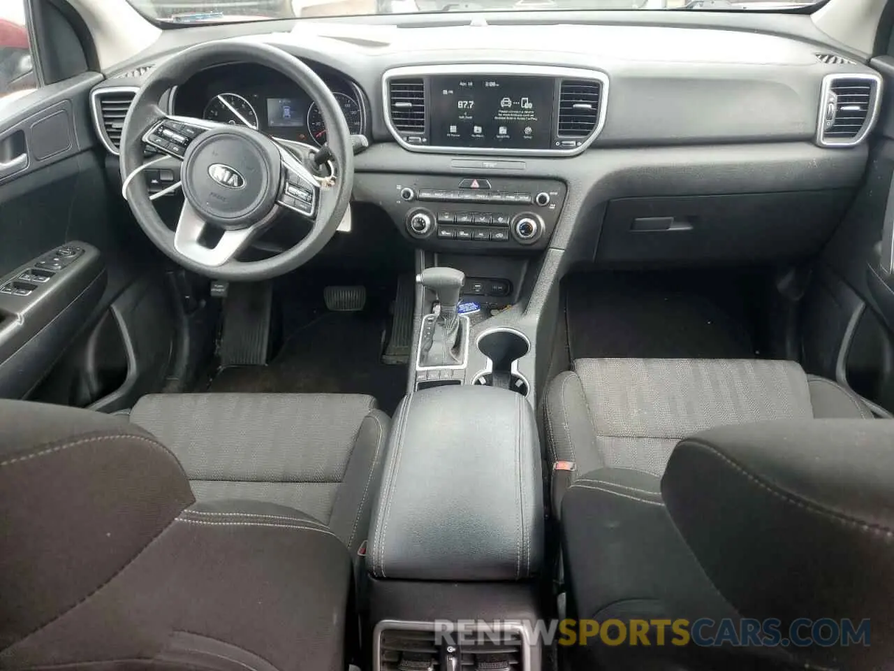 8 Photograph of a damaged car KNDPMCAC9M7933504 KIA SPORTAGE 2021