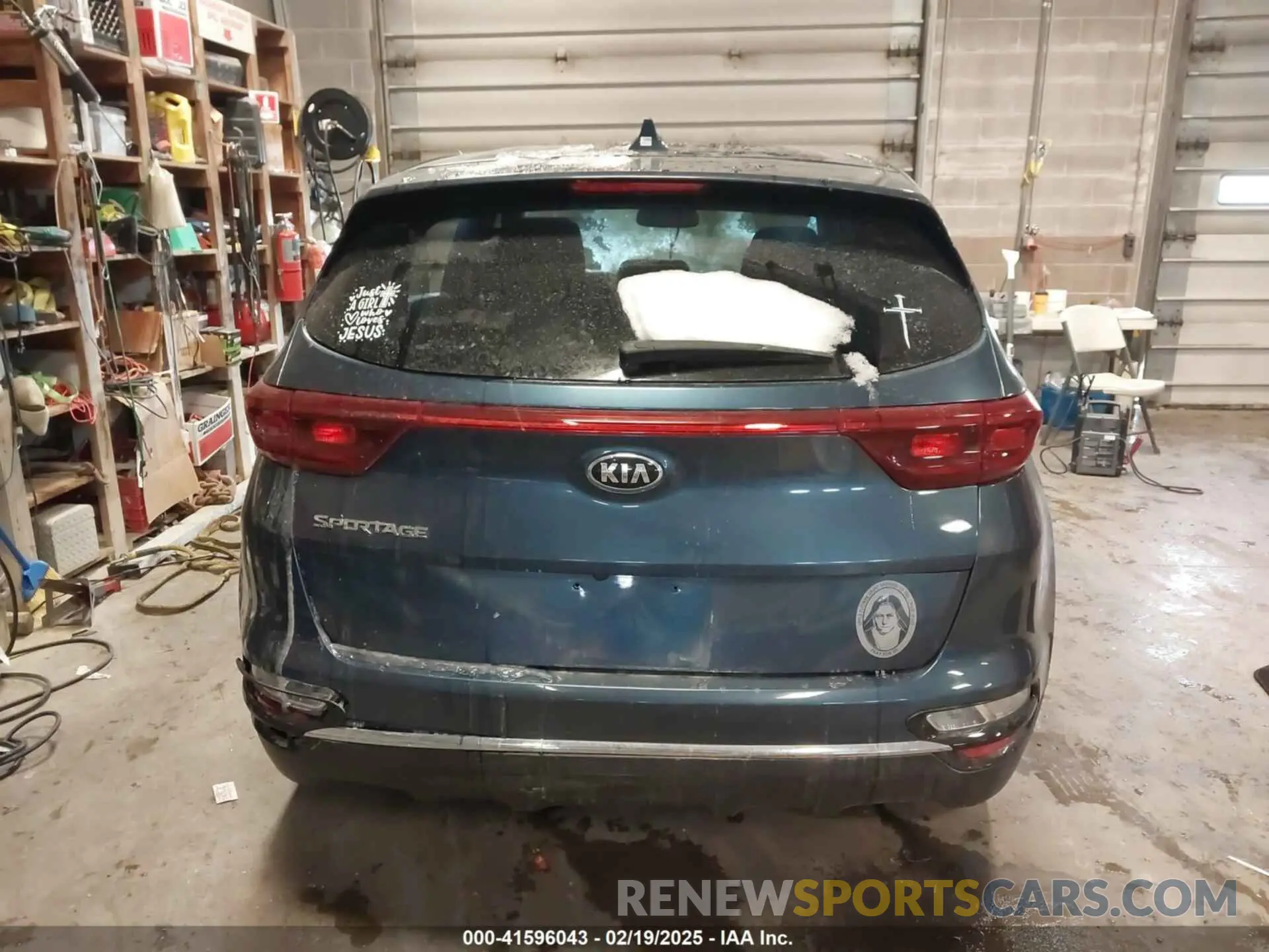 15 Photograph of a damaged car KNDPMCACXM7861454 KIA SPORTAGE 2021