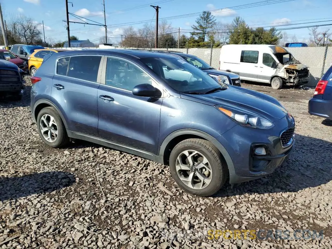 4 Photograph of a damaged car KNDPMCACXM7930921 KIA SPORTAGE 2021
