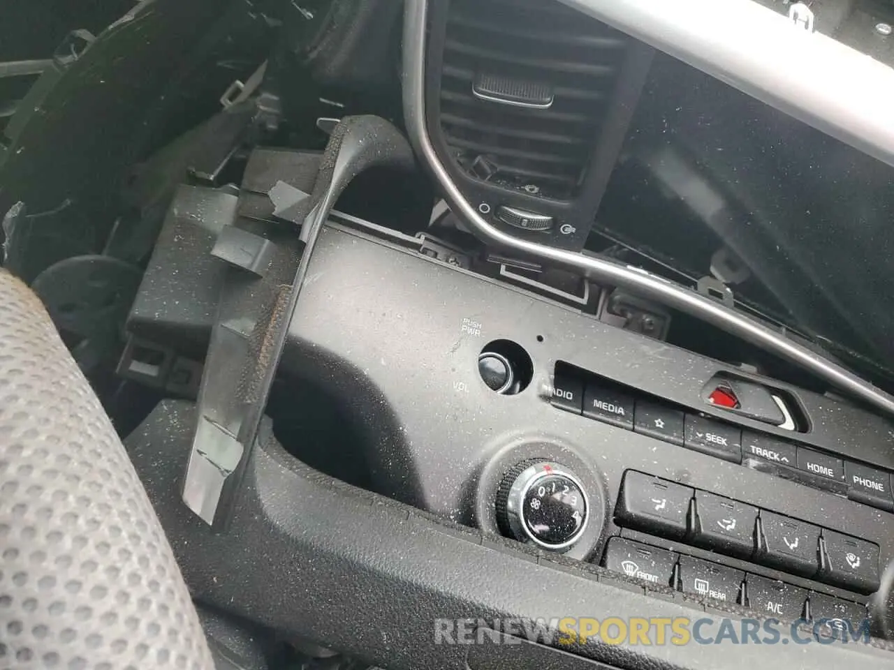 9 Photograph of a damaged car KNDPMCACXM7931244 KIA SPORTAGE 2021