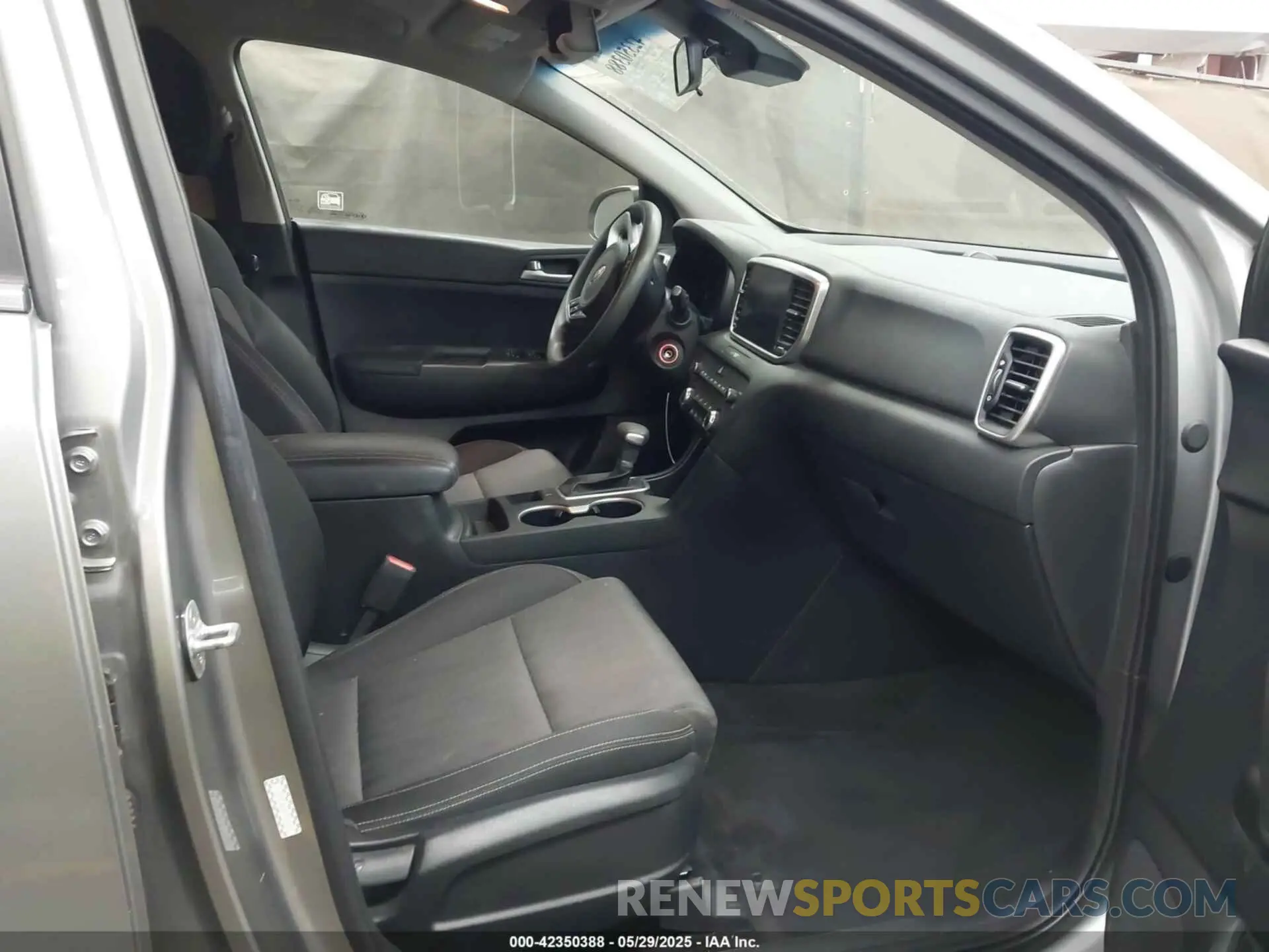 5 Photograph of a damaged car KNDPMCACXM7938632 KIA SPORTAGE 2021