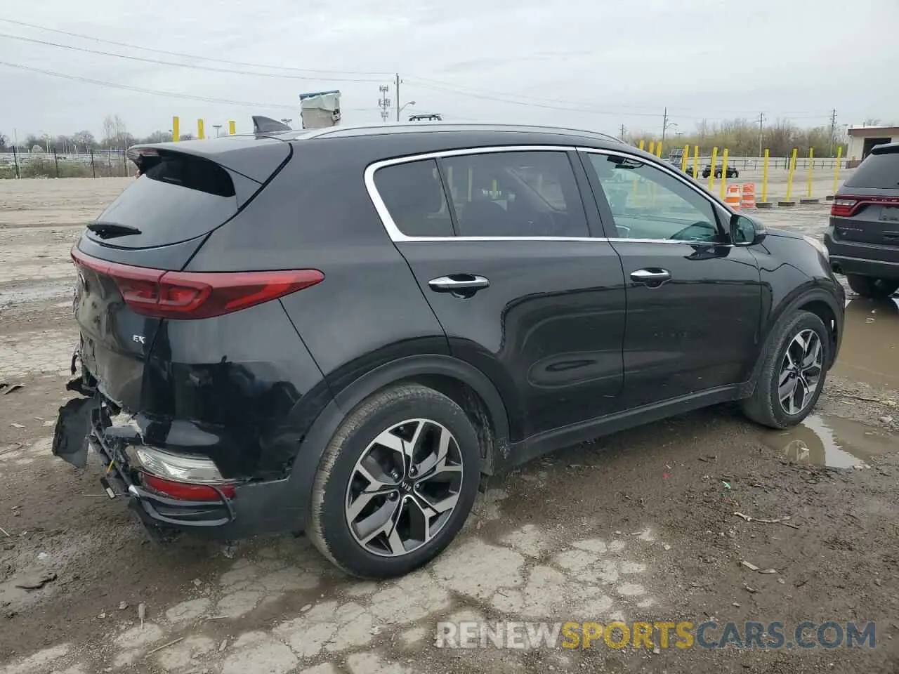 3 Photograph of a damaged car KNDPN3AC0M7926521 KIA SPORTAGE 2021