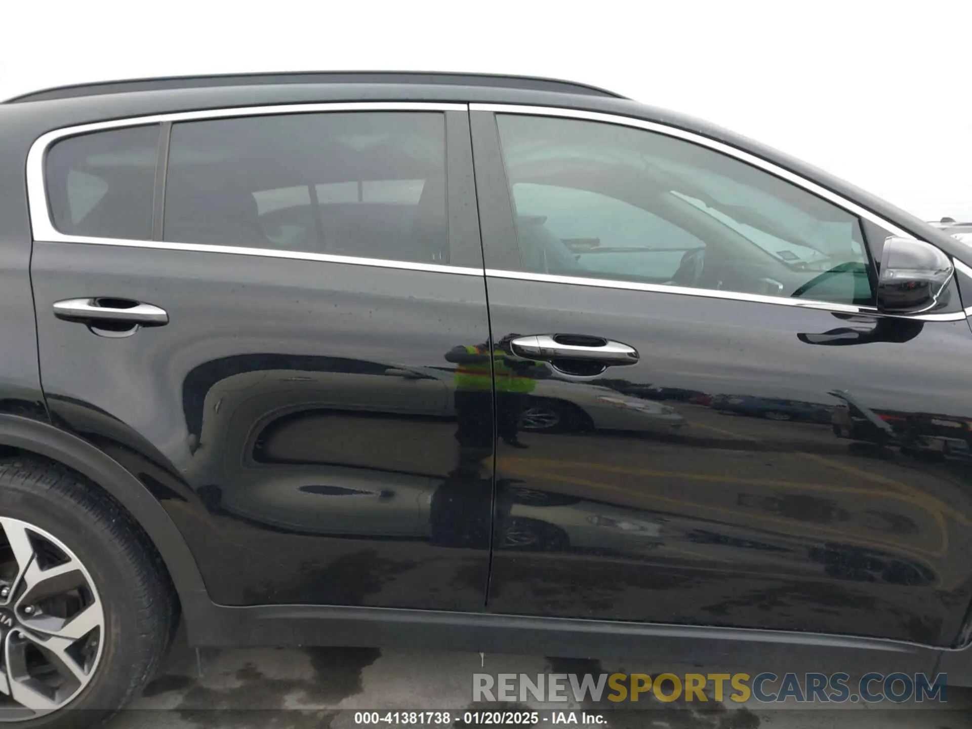 13 Photograph of a damaged car KNDPN3AC4M7856358 KIA SPORTAGE 2021