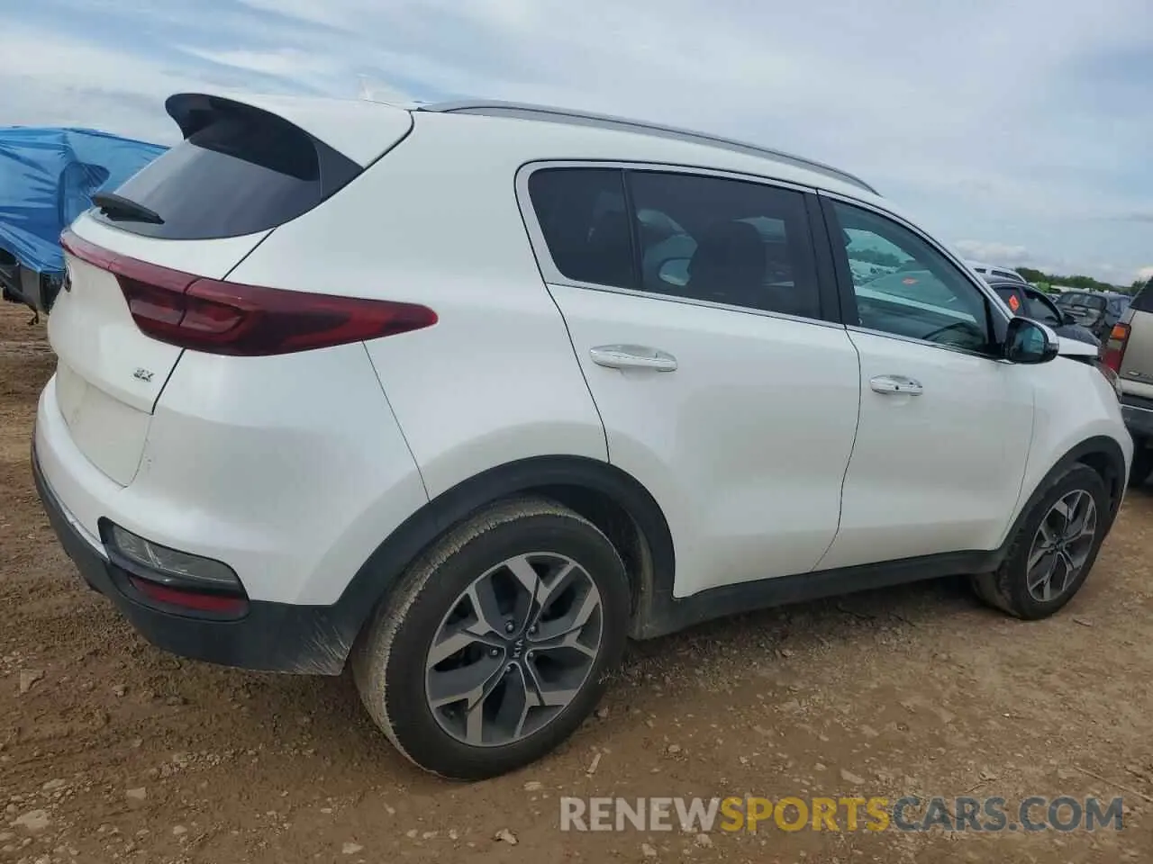 3 Photograph of a damaged car KNDPN3AC4M7860832 KIA SPORTAGE 2021