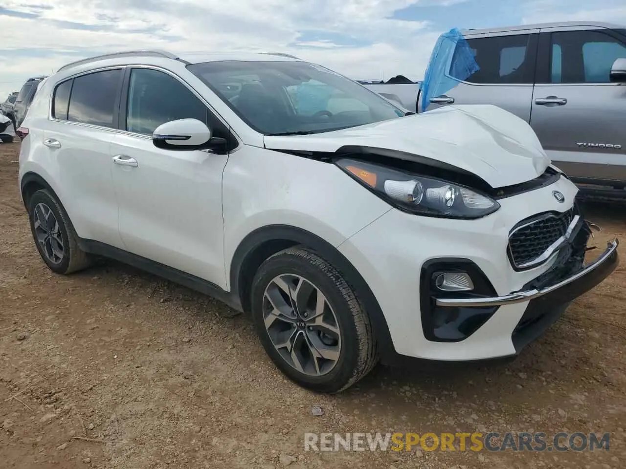 4 Photograph of a damaged car KNDPN3AC4M7860832 KIA SPORTAGE 2021
