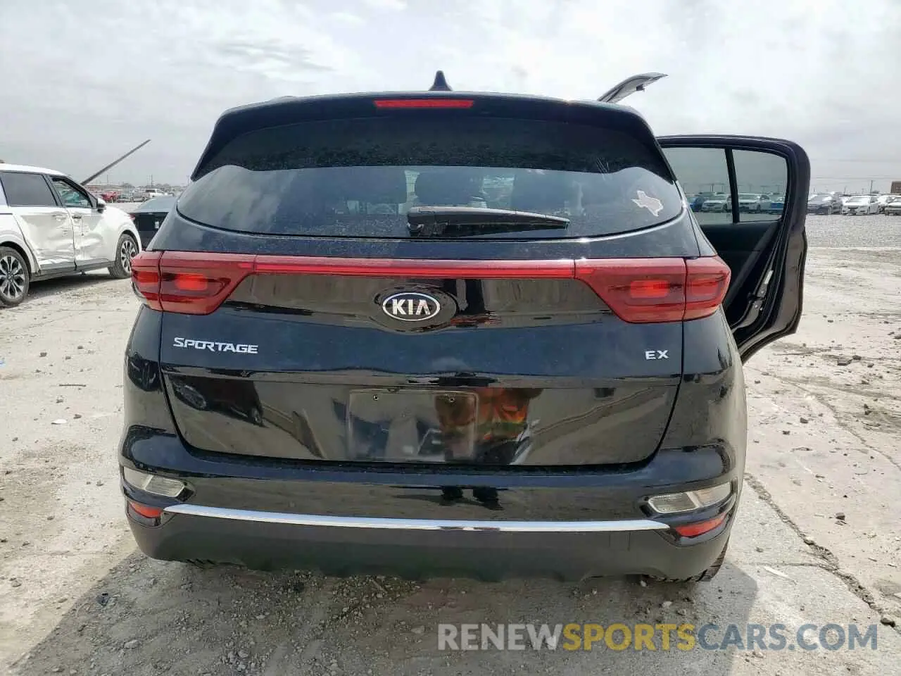 6 Photograph of a damaged car KNDPN3AC6M7928743 KIA SPORTAGE 2021