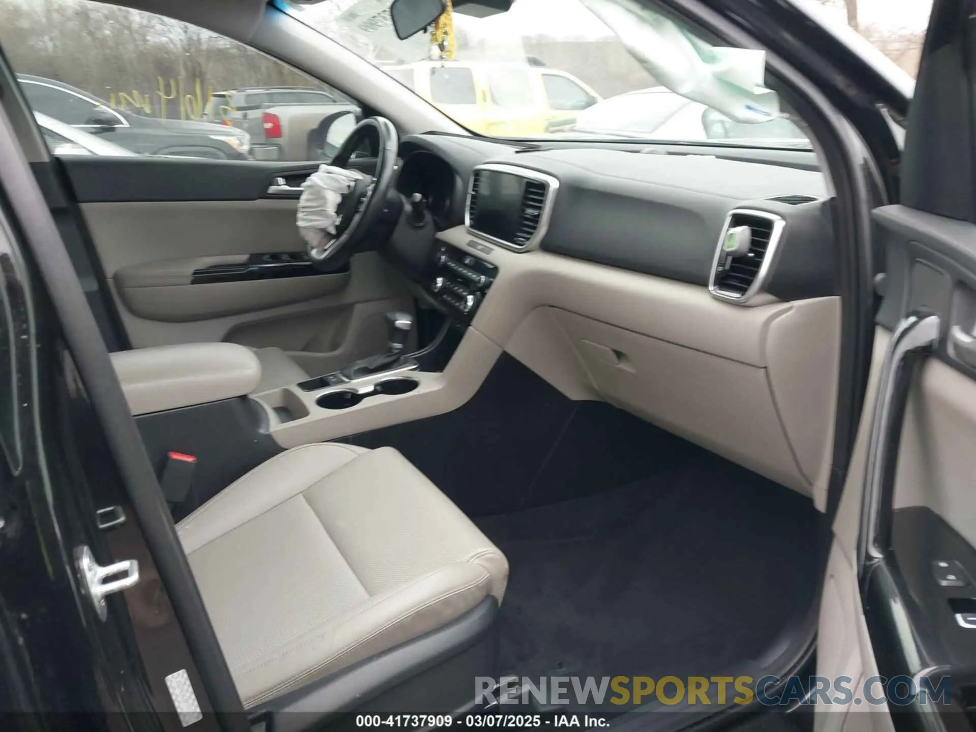5 Photograph of a damaged car KNDPN3AC8M7912771 KIA SPORTAGE 2021