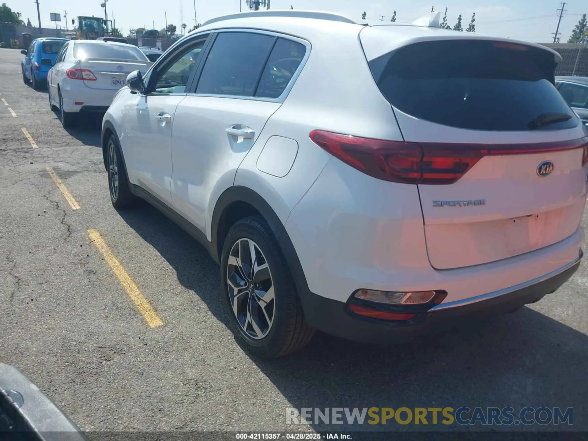 3 Photograph of a damaged car KNDPN3ACXM7936960 KIA SPORTAGE 2021